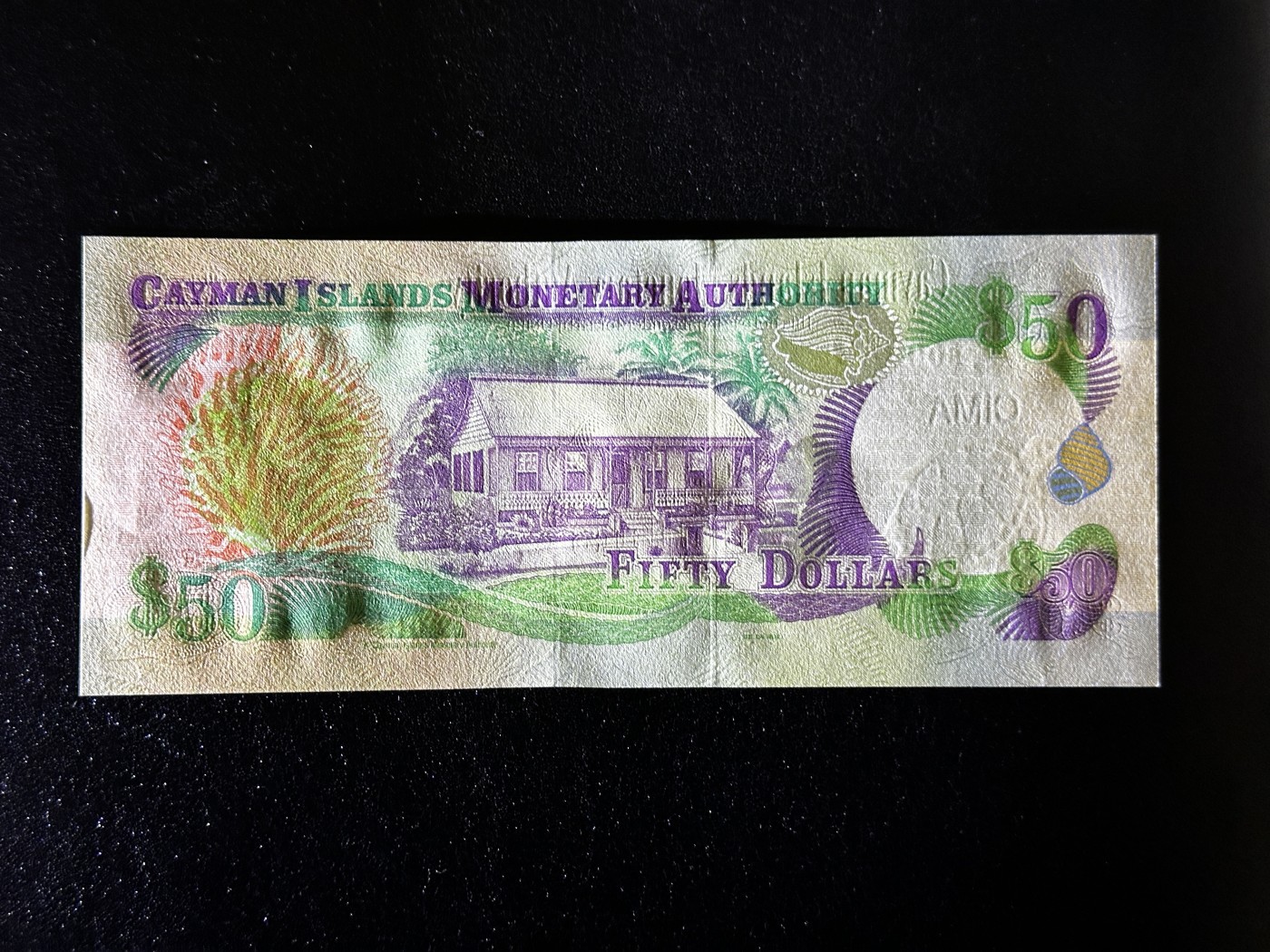 《外钞收藏家》第三百三十二期 加勒比四国专场（伯利兹/巴哈马/巴巴多斯/开曼） 开曼群岛2003年50元（P32） 全新UNC