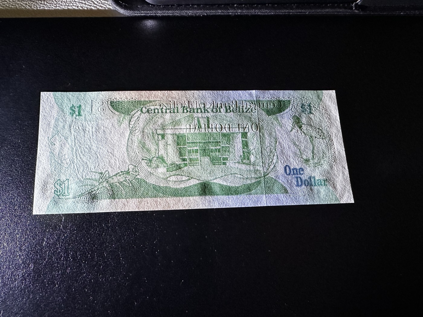 《外钞收藏家》第三百三十二期 加勒比四国专场（伯利兹/巴哈马/巴巴多斯/开曼） 伯利兹1987年1元（P46） 全新UNC