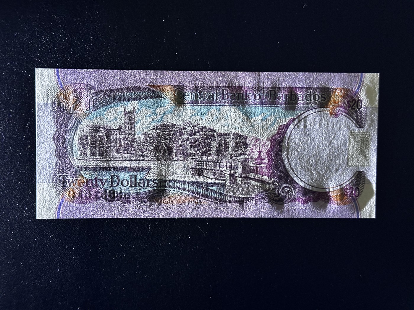 《外钞收藏家》第三百三十二期 加勒比四国专场（伯利兹/巴哈马/巴巴多斯/开曼） 巴巴多斯1997年20元（P50） 全新UNC