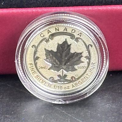 康怡轩钱币【图瓦卢+匈牙利+加拿大+白俄罗斯 纪念币专场】第251006期  2015年加拿大发行枫叶镶珐琅银套币（5枚/套）