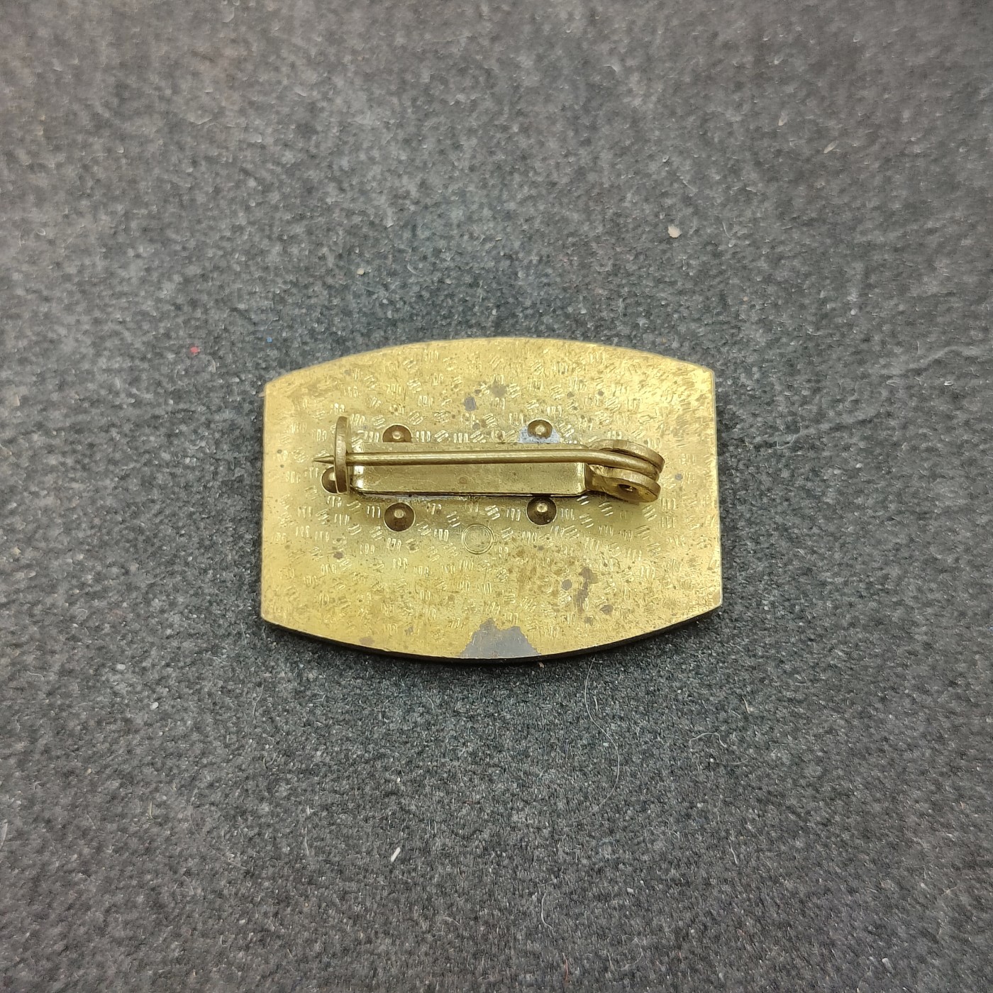 全场0元起拍 第127期 咸鱼国勋章拍卖专场 1月21日（周日）下午6：00开始 东德dfd证章