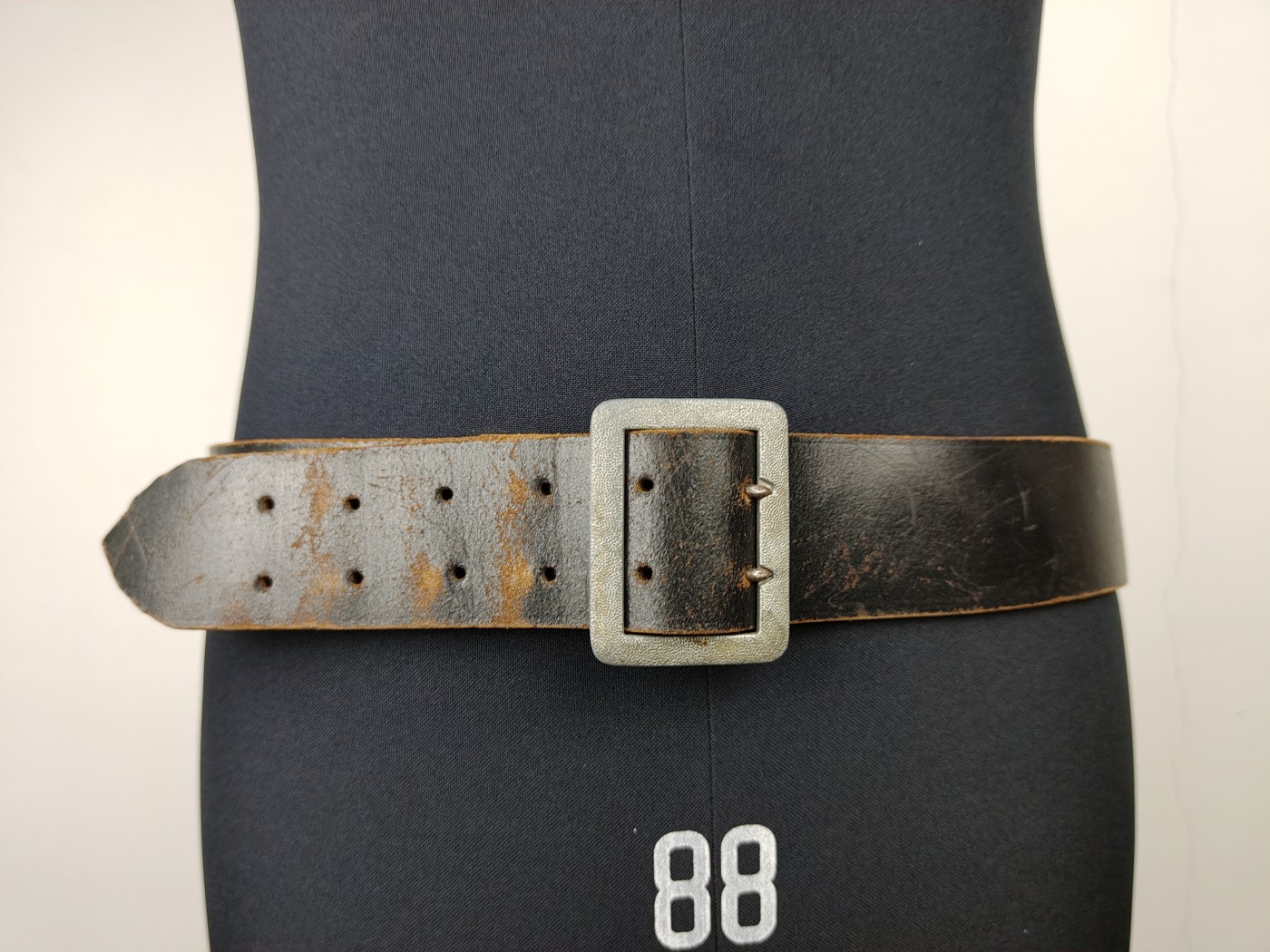 全场0元起拍 第127期 咸鱼国勋章拍卖专场 1月21日（周日）下午6：00开始 西德bgs 军官双针腰带 105CM