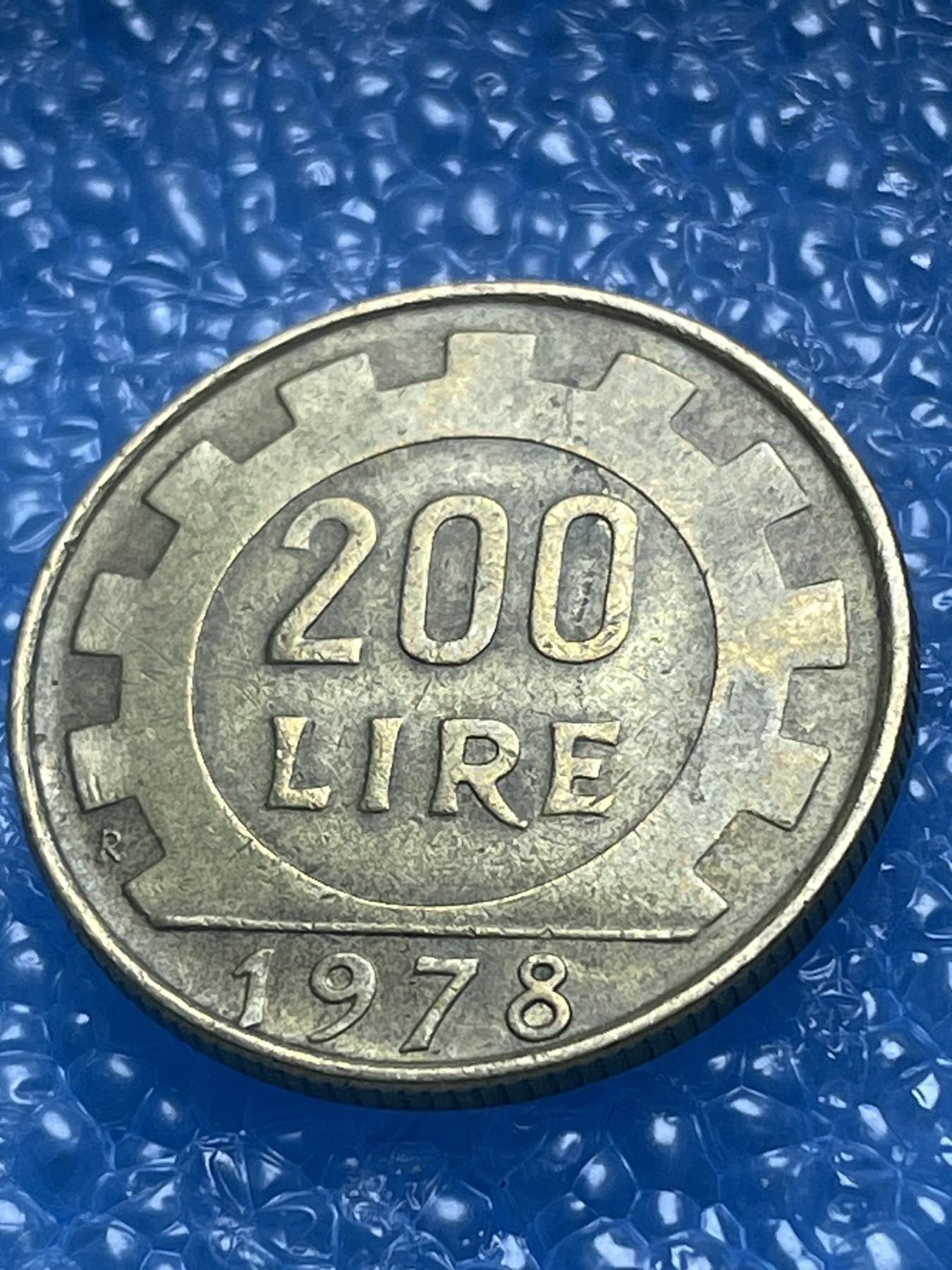 神仙姐姐散币好品专场第十八期（无佣金满邮自动发出 意大利 200 里拉