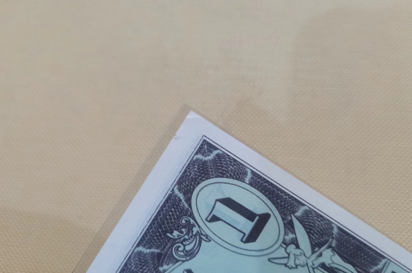 【易洋钱喜】第36场 外国纸币专场 2000年迪士尼1美元，图3有瑕疵