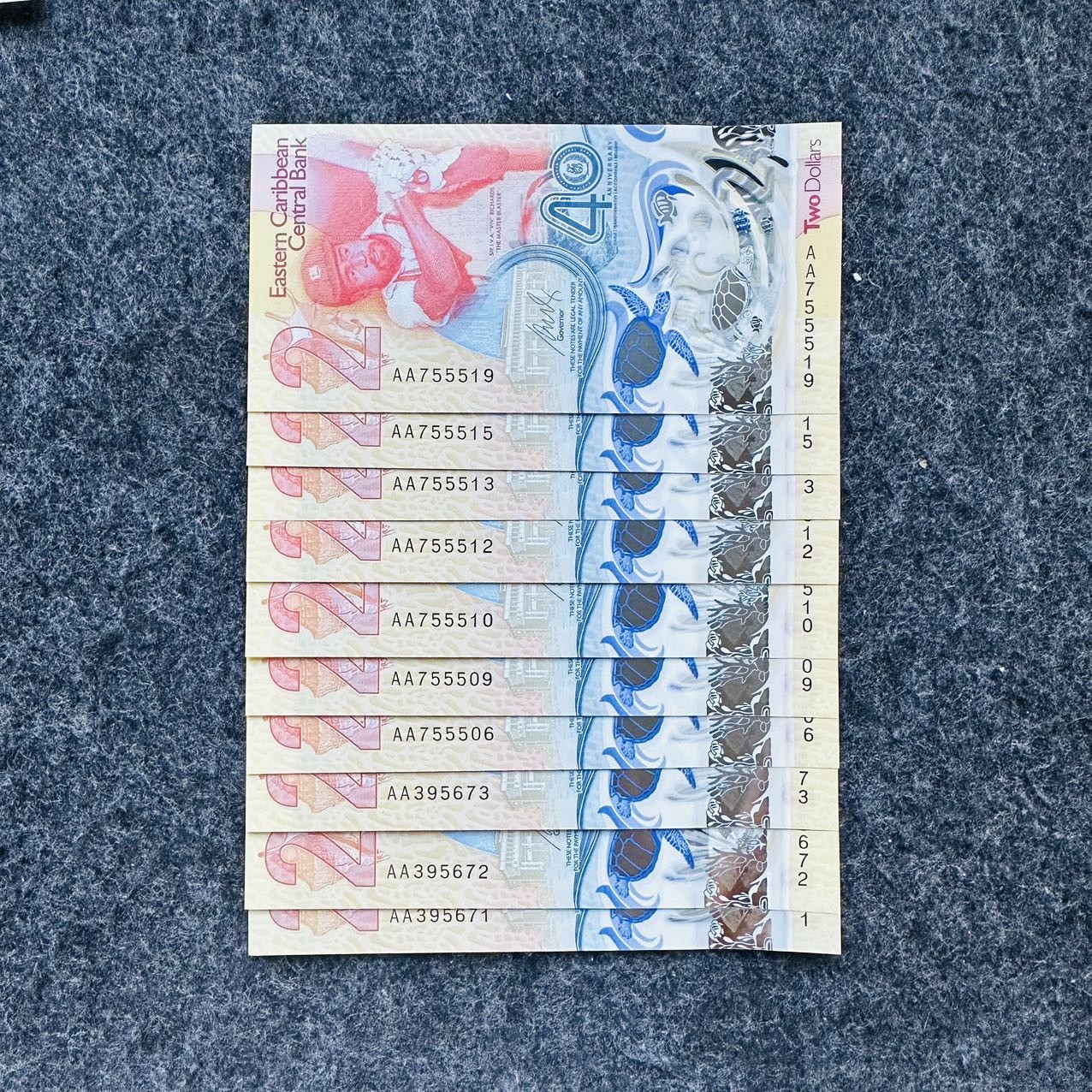 东加勒比2023年2元塑料钞，纪念钞，AA首发冠+无4，IBNS获奖钞🏆