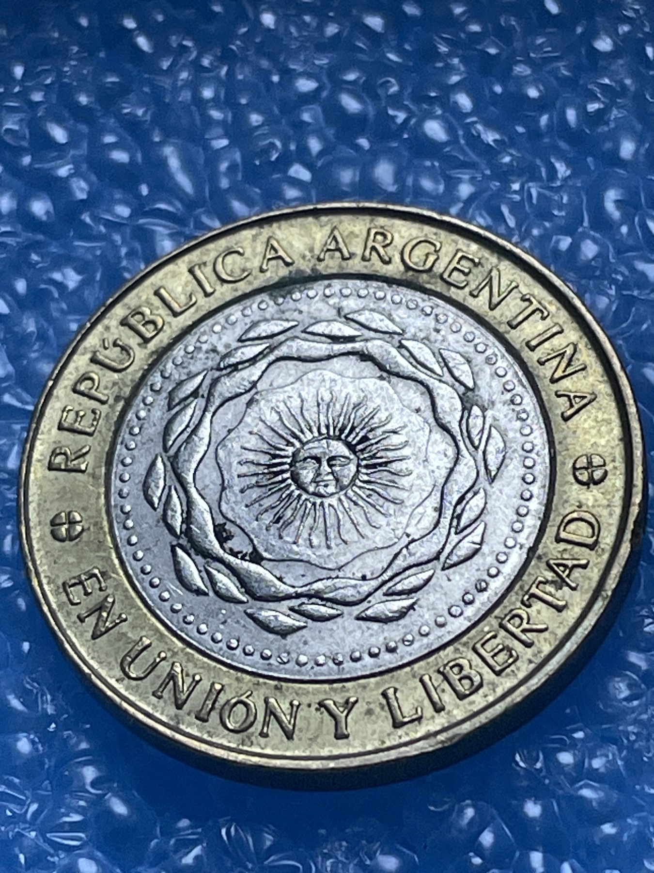 神仙姐姐散币好品专场第十八期（无佣金满邮自动发出 阿根廷 2 比索双色币