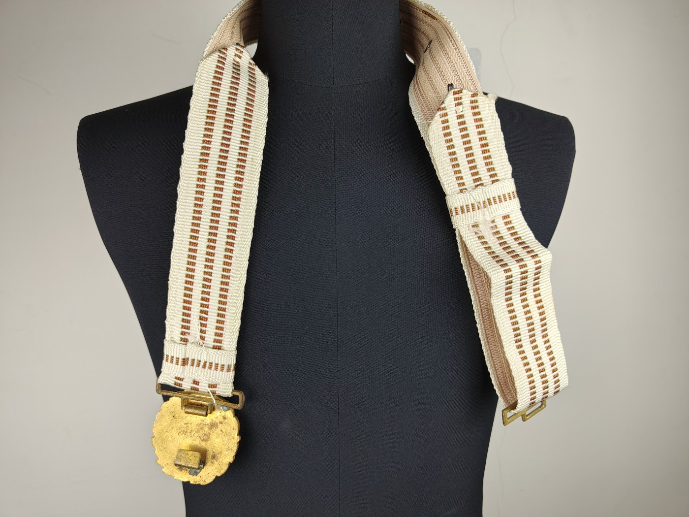 全场0元起拍 第127期 咸鱼国勋章拍卖专场 1月21日（周日）下午6：00开始 稀少 保加利亚海军礼服腰带 长度可调节