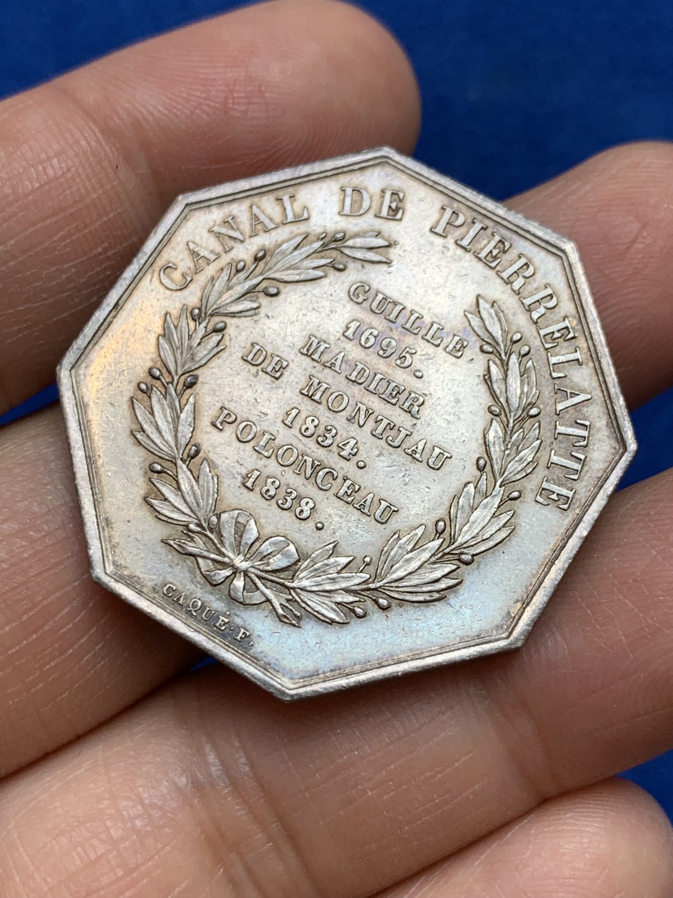 《竞宝斋》第237场- 周日，周一，周二，周日 疯狂4连拍 (全场包邮) 法国JETON银质八角，皮埃尔拉特运河，35.3mm，19.55g，1832-1841年神灯边铭