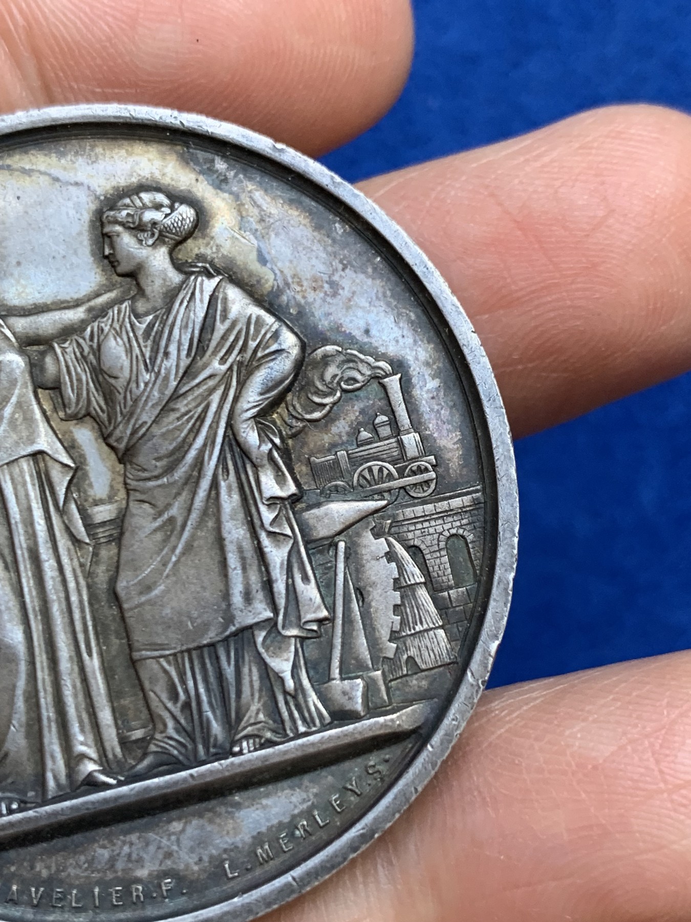 《竞宝斋》第237场- 周日，周一，周二，周日 疯狂4连拍 (全场包邮) 法国巴黎国家折扣柜台银章，44.82g，45.5mm，1879年仅铸造一个月的烟斗边铭，黄油底光