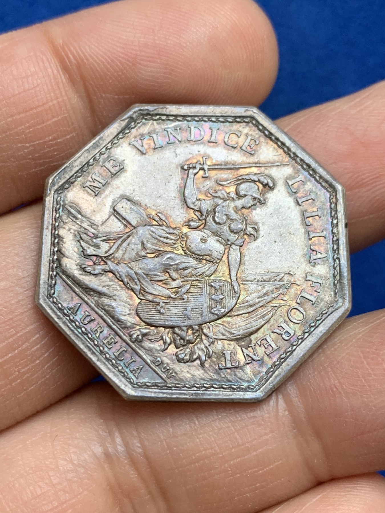 《竞宝斋》第237场- 周日，周一，周二，周日 疯狂4连拍 (全场包邮) 法国1786年奥尔良市政厅八角银质代币，戎装的圣女贞德，13.84g，32.6mm，早期无边铭，金黄包浆，难得保存较好