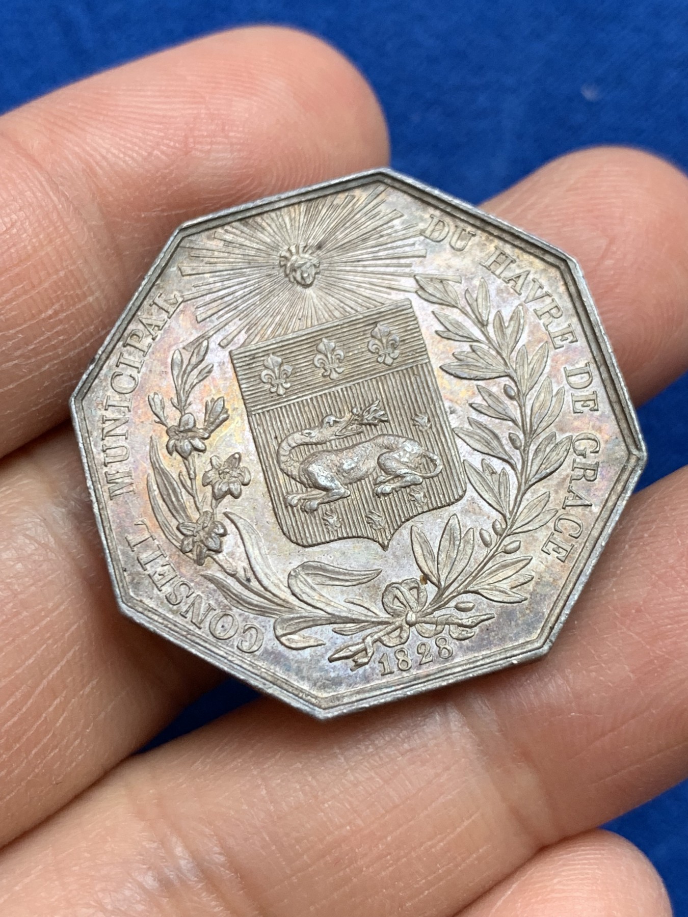 《竞宝斋》第237场- 周日，周一，周二，周日 疯狂4连拍 (全场包邮) 法国1828年八角银质jeton，勒阿弗尔市议会，31.8毫米，13.88克，边铭无