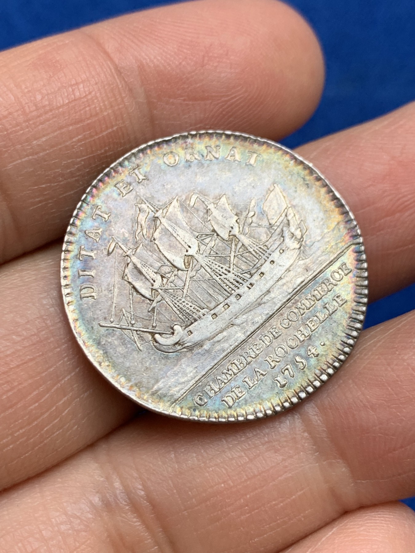 《竞宝斋》第237场- 周日，周一，周二，周日 疯狂4连拍 (全场包邮) 法国1754年路易十五拉罗谢尔市银代币，7.35g，28.6mm