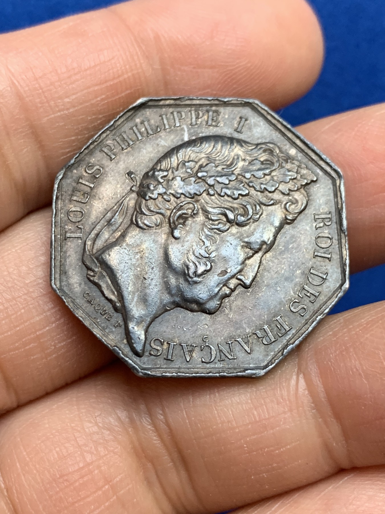 《竞宝斋》第237场- 周日，周一，周二，周日 疯狂4连拍 (全场包邮) 法国菲利普时期公证员公证团八角银代币，12.74g，30.6mm，油灯边铭