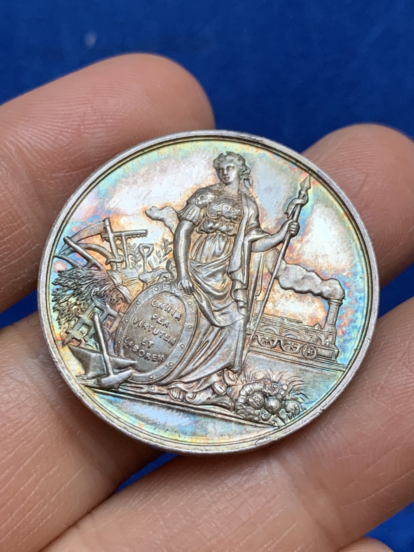 《竞宝斋》第237场- 周日，周一，周二，周日 疯狂4连拍 (全场包邮) 法国希农堡农业展银代币，14.75g，32.7mm，菱形+野猪头ARGET，950/1000，五彩包浆