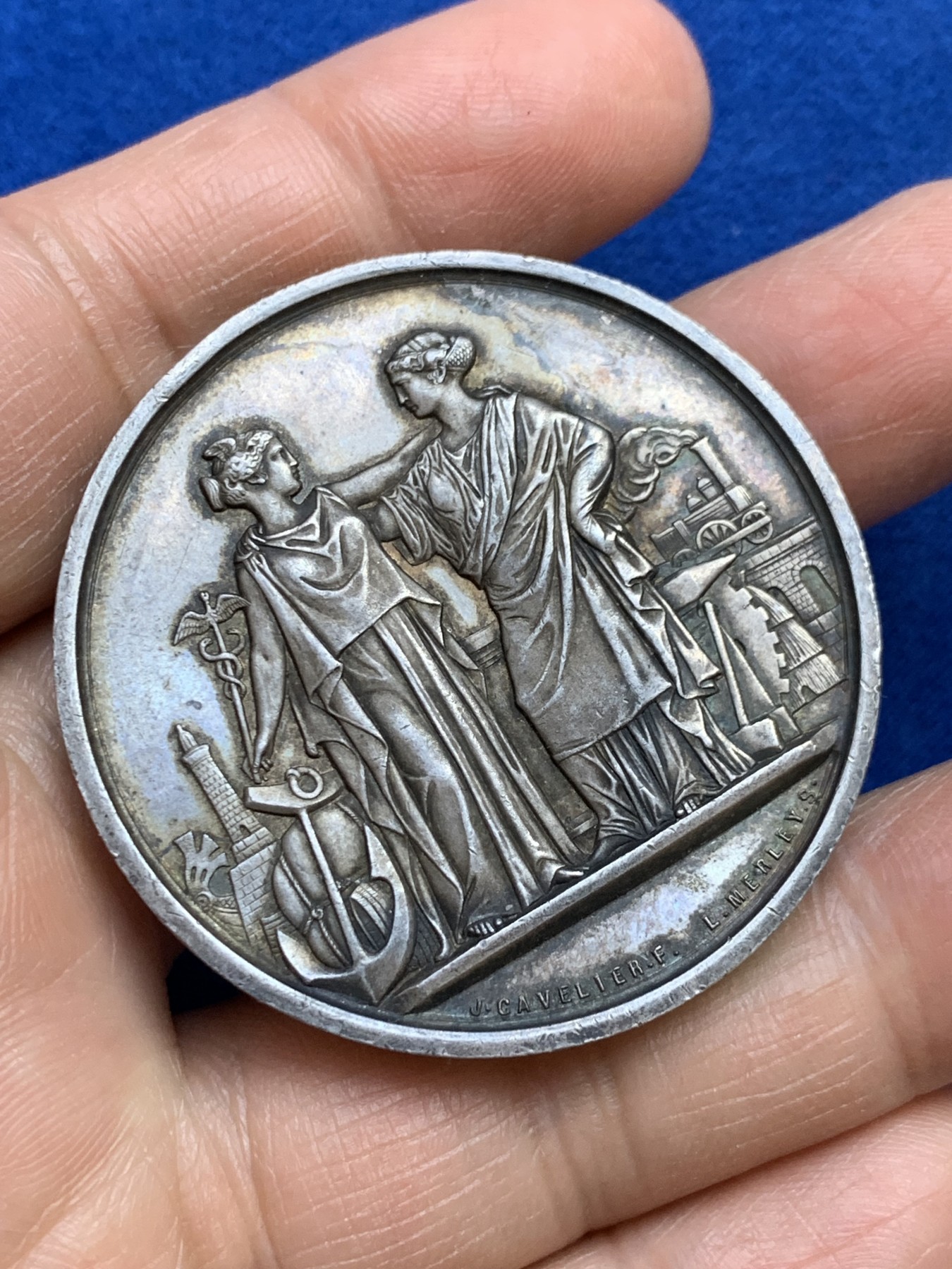 《竞宝斋》第237场- 周日，周一，周二，周日 疯狂4连拍 (全场包邮) 法国巴黎国家折扣柜台银章，44.82g，45.5mm，1879年仅铸造一个月的烟斗边铭，黄油底光