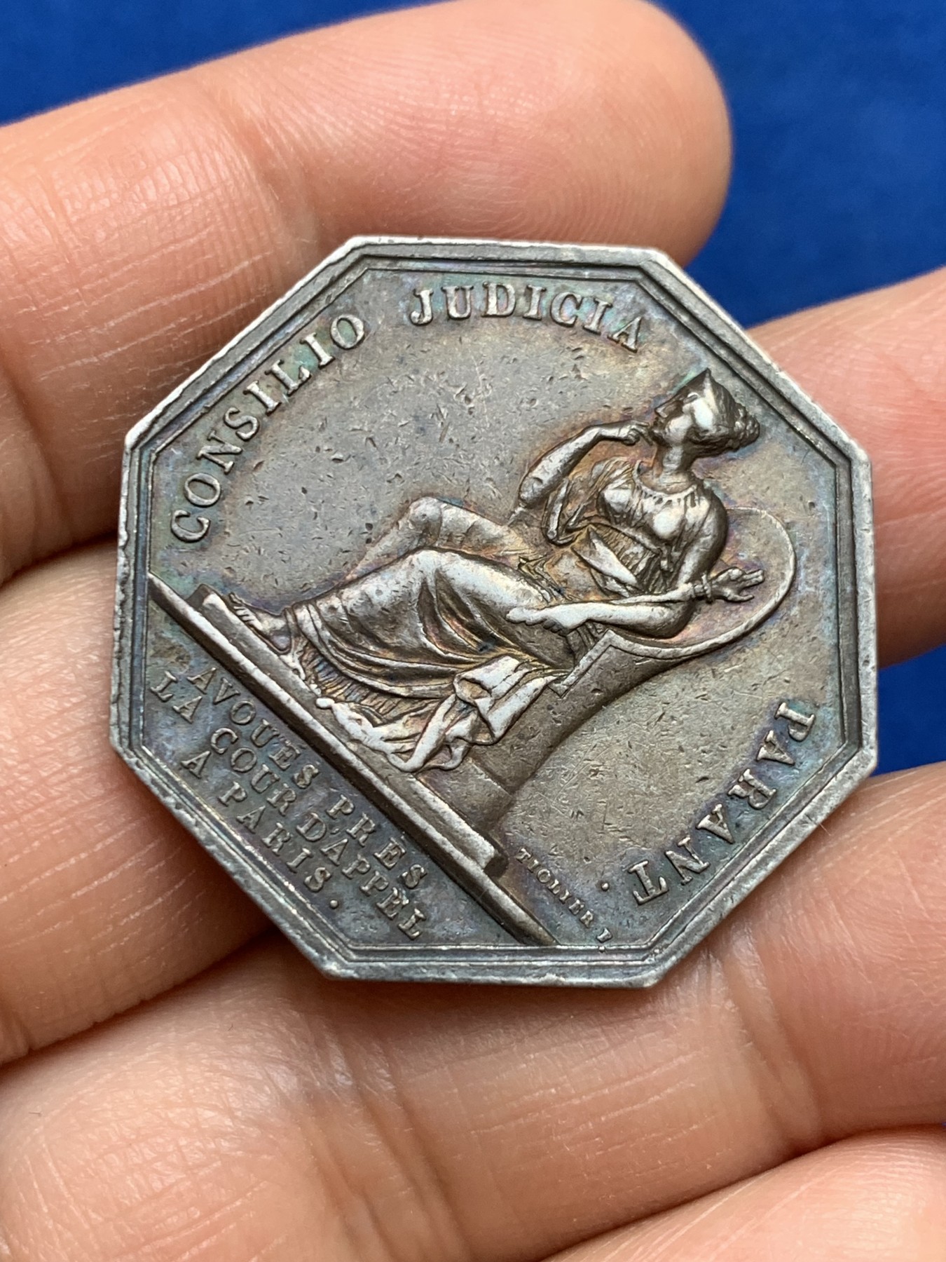 《竞宝斋》第237场- 周日，周一，周二，周日 疯狂4连拍 (全场包邮) 法国八角银质代币，上诉法院和法律辩护，16.73g，33.5mm，早期无边铭