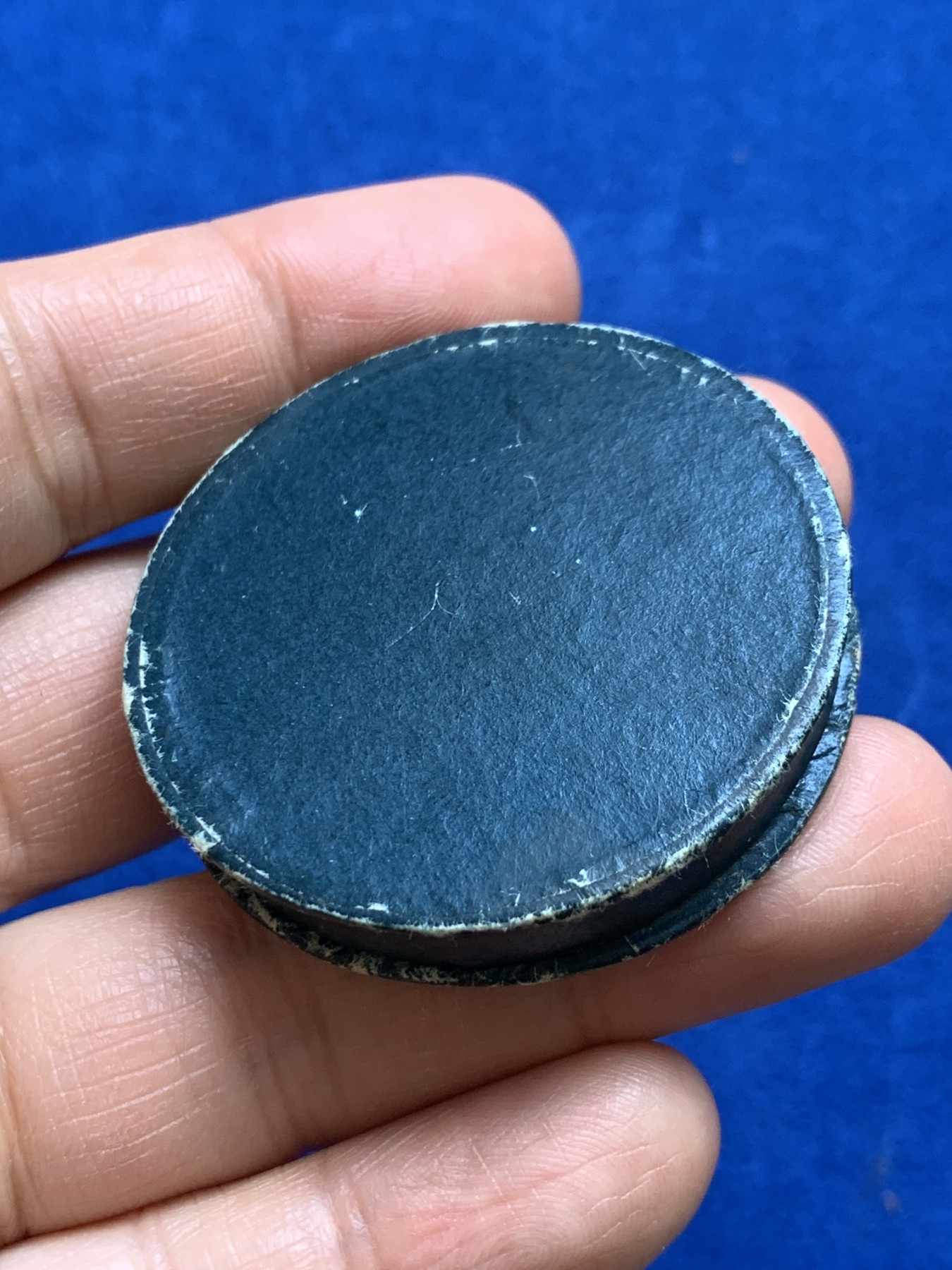 《竞宝斋》第237场- 周日，周一，周二，周日 疯狂4连拍 (全场包邮) 法国银章，里昂丝绸协会，21.78g，37.7mm，蜜蜂边铭，高浮雕，彩色包浆