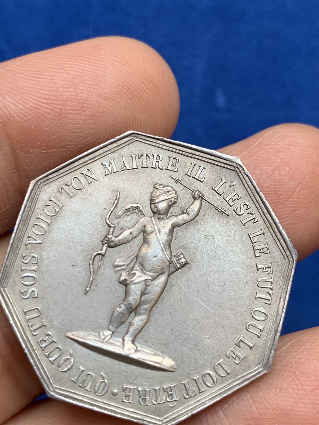 《竞宝斋》第237场- 周日，周一，周二，周日 疯狂4连拍 (全场包邮) 法国爱情与婚姻信物八角银质代币，双面神亚努斯，背丘比特，13.63g，30.8mm，丰饶角边铭