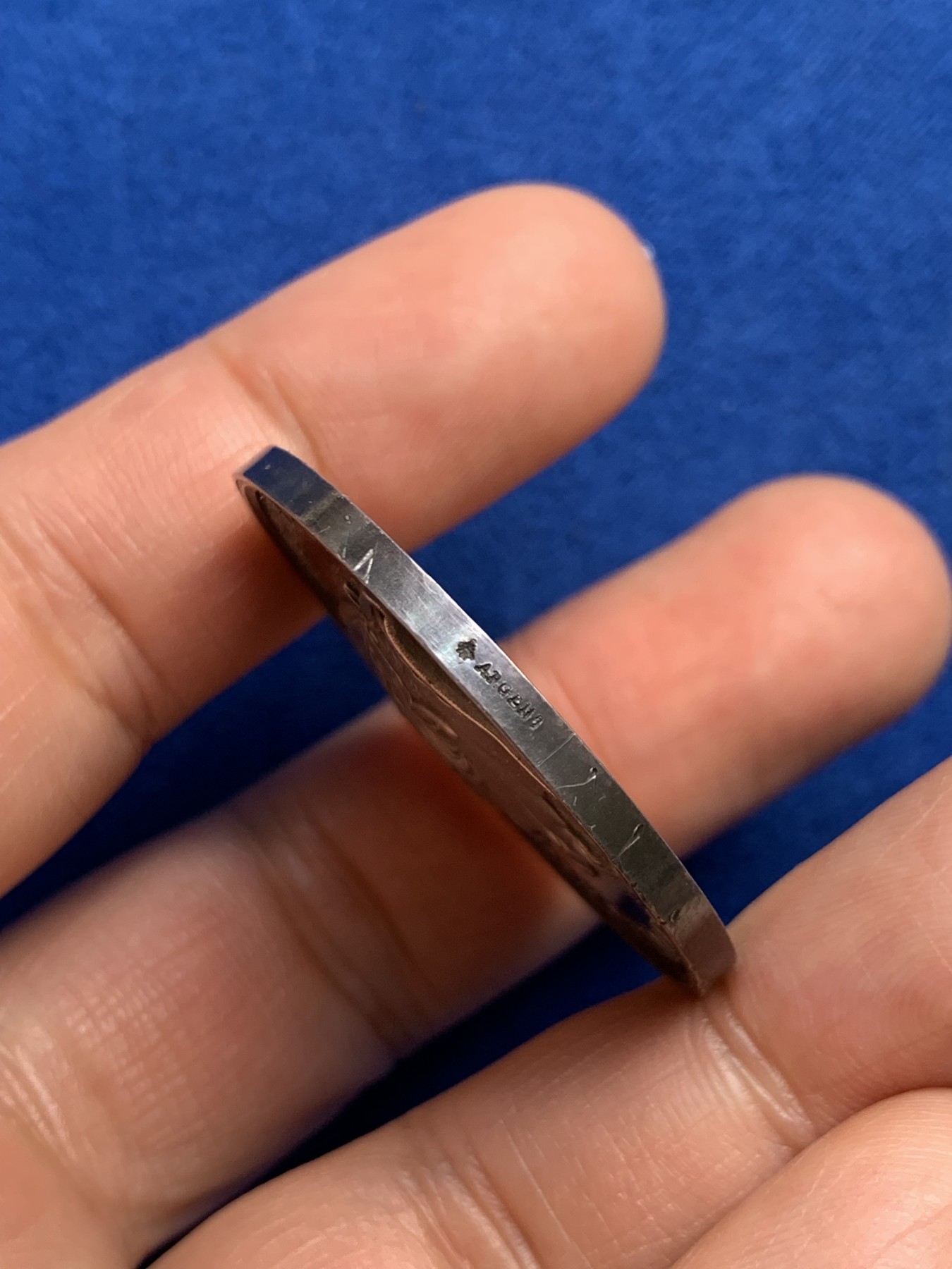 《竞宝斋》第237场- 周日，周一，周二，周日 疯狂4连拍 (全场包邮) 法国拿破仑三世时期希农农业展会银质jeton，36.8mm，21.61g，蜜蜂边铭