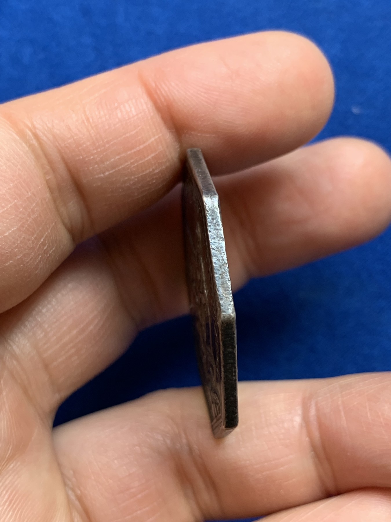 《竞宝斋》第237场- 周日，周一，周二，周日 疯狂4连拍 (全场包邮) 法国1776年早期折扣柜台八角银质代币，35.3毫米，20.00克，边铭无