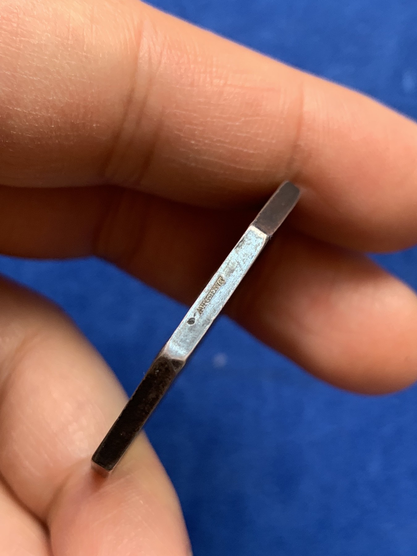 《竞宝斋》第237场- 周日，周一，周二，周日 疯狂4连拍 (全场包邮) 法国巴黎-荷兰银行八角银质代币，22.30g，36.3mm，1879年仅铸造一个的烟斗边铭，边有磕碰