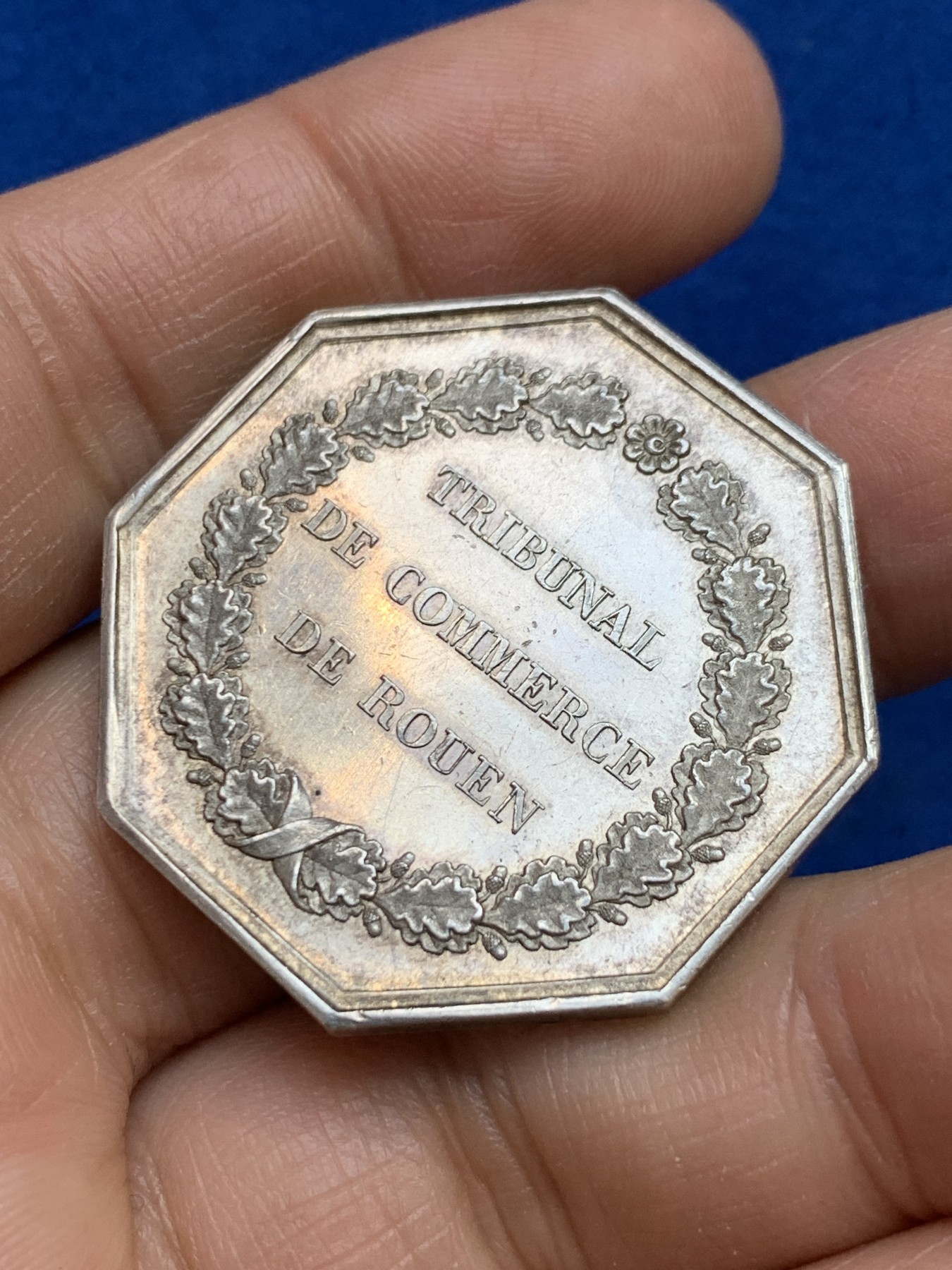 《竞宝斋》第237场- 周日，周一，周二，周日 疯狂4连拍 (全场包邮) 法国鲁昂商事法庭八角银质代币，20.18，36.2mm，油灯边铭