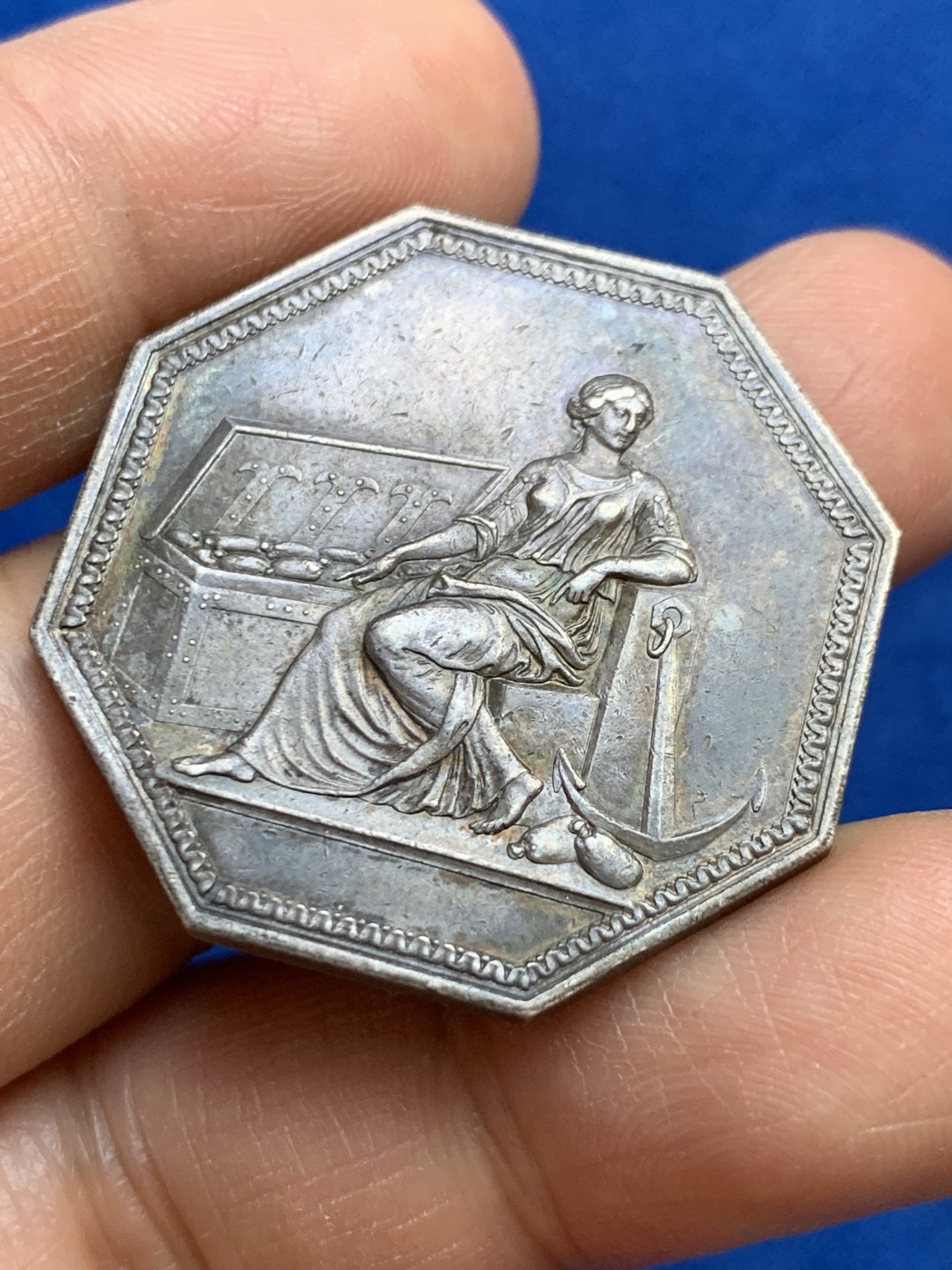 《竞宝斋》第237场- 周日，周一，周二，周日 疯狂4连拍 (全场包邮) 法国八角银质代币，帝国折扣柜台，14.94g，33.9mm，早期无边铭