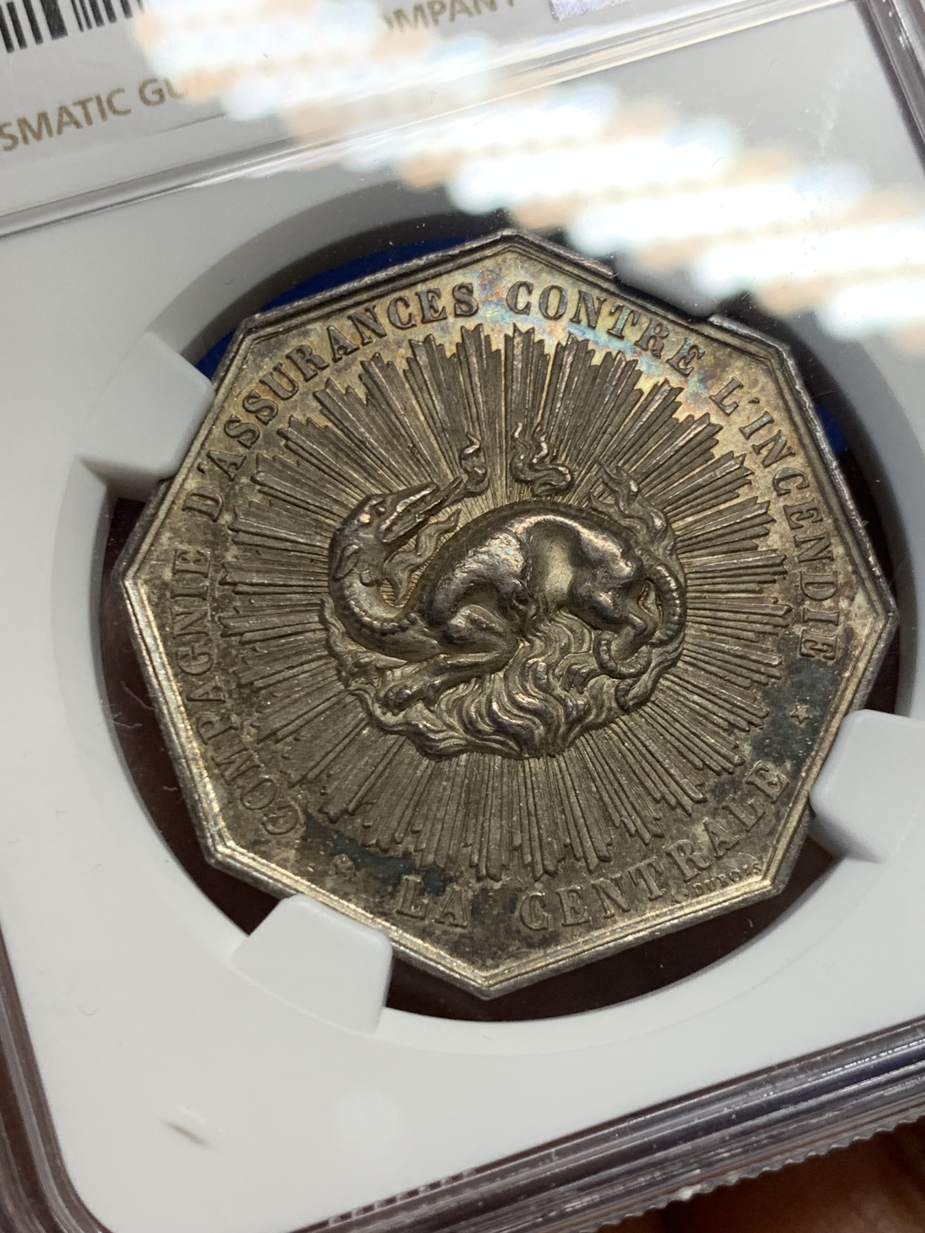 《竞宝斋》第237场- 周日，周一，周二，周日 疯狂4连拍 (全场包邮) NGC MS62 法国 1863 中央保险公司 小火龙 银质八角代币 蜜蜂边铭 漂亮  