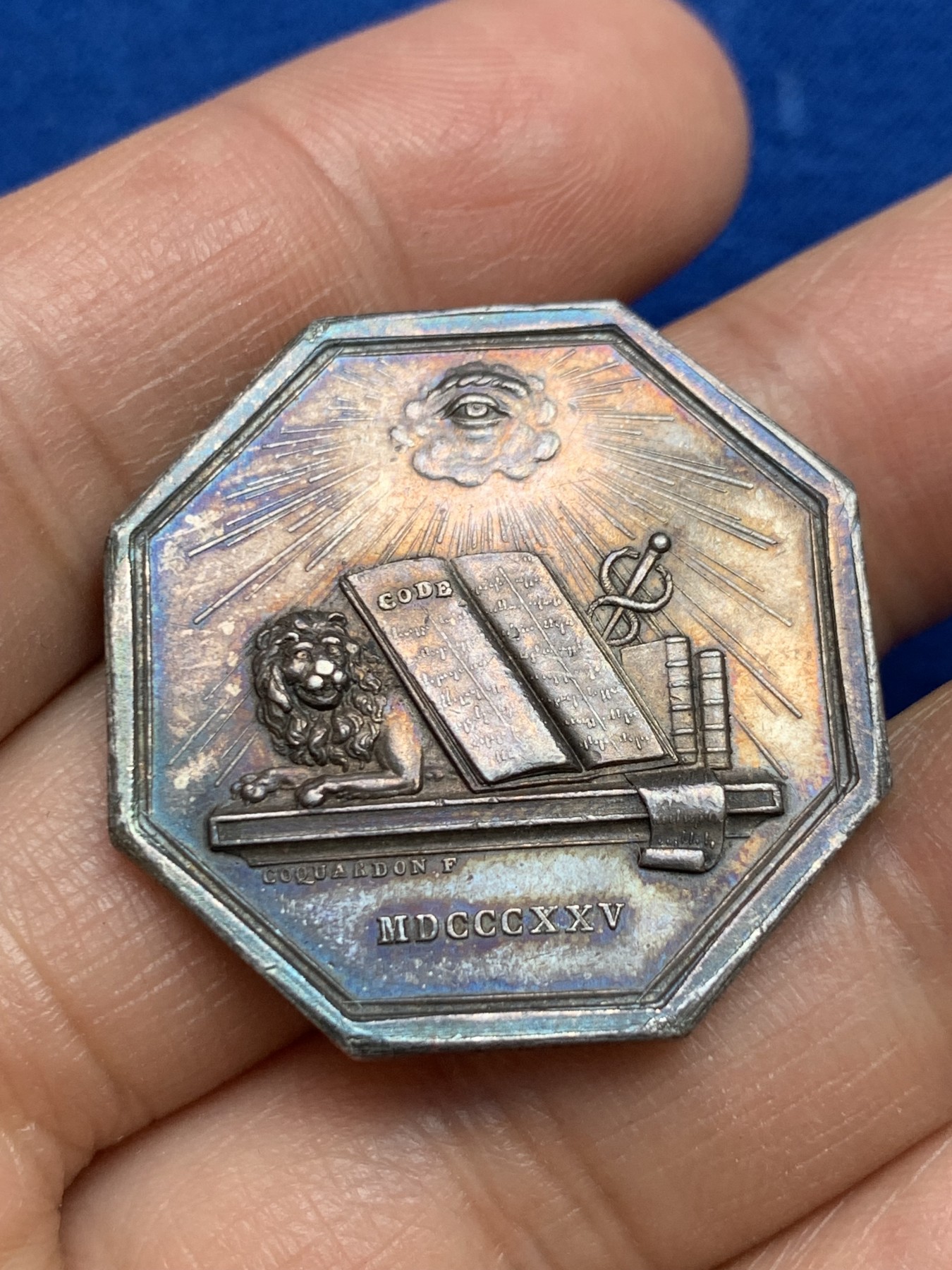 《竞宝斋》第237场- 周日，周一，周二，周日 疯狂4连拍 (全场包邮) 法国八角银章，1825年凡尔赛法律和法务委员会，14.16g，31.3mm，蜜蜂边铭