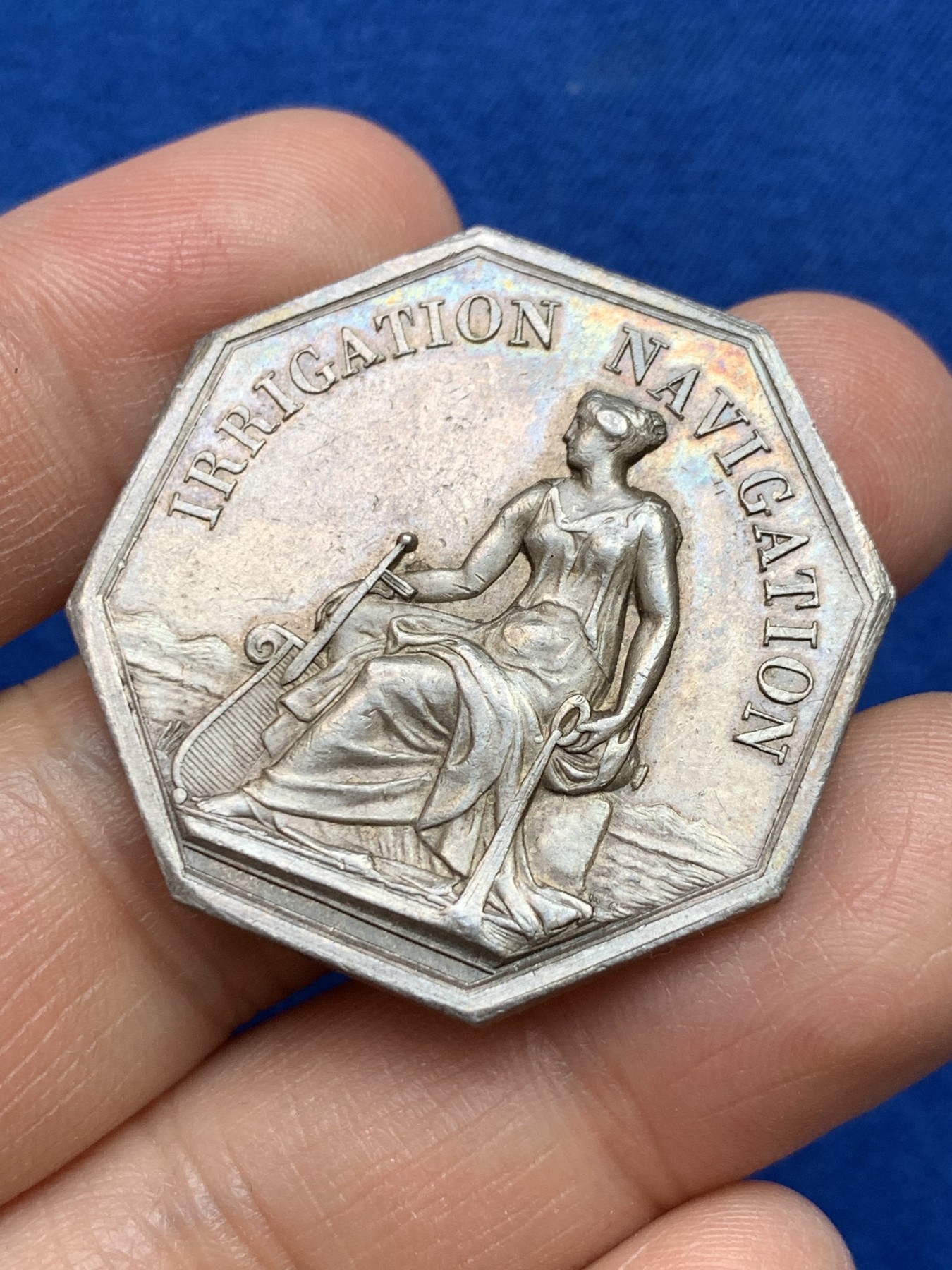 《竞宝斋》第237场- 周日，周一，周二，周日 疯狂4连拍 (全场包邮) 法国JETON银质八角，皮埃尔拉特运河，35.3mm，19.55g，1832-1841年神灯边铭