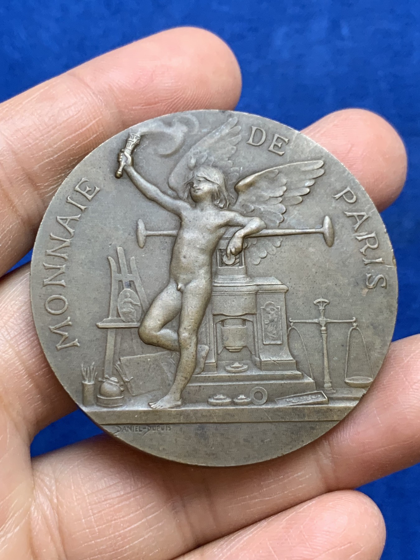 《竞宝斋》第237场- 周日，周一，周二，周日 疯狂4连拍 (全场包邮) 法国“云上天使”巴黎造币厂铜章，59.51g，50.3mm，丰饶角铜标