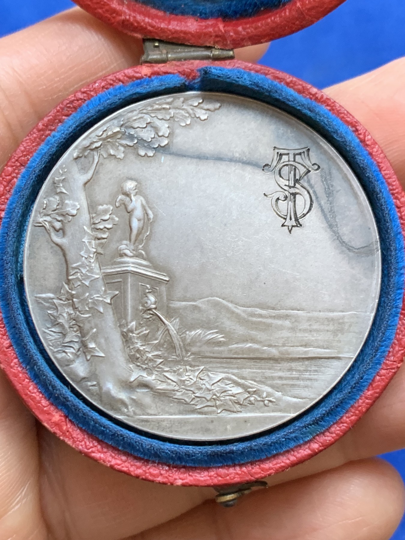 《竞宝斋》第237场- 周日，周一，周二，周日 疯狂4连拍 (全场包邮) 法国O.ROTY 1896年“SEMPER”永恒的爱 爱情与婚姻纪念银章，32.86g，41.3mm，丰饶角边铭，手工刻字