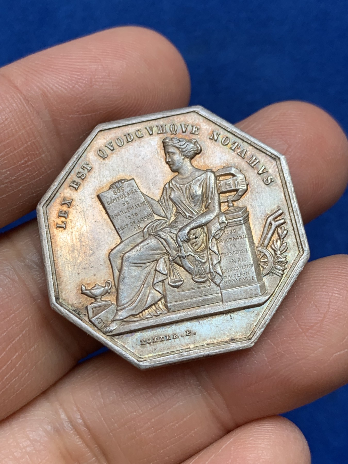 《竞宝斋》第237场- 周日，周一，周二，周日 疯狂4连拍 (全场包邮) 法国八角银章，罗纳公证处，16.73g，32.3mm，丰饶角边铭