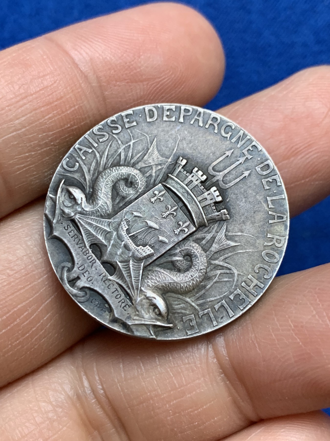 《竞宝斋》第237场- 周日，周一，周二，周日 疯狂4连拍 (全场包邮) 法国拉罗谢尔储蓄银行银质jeton，14.43g，29.8mm，丰饶角2银标，构图丰富且小巧厚重