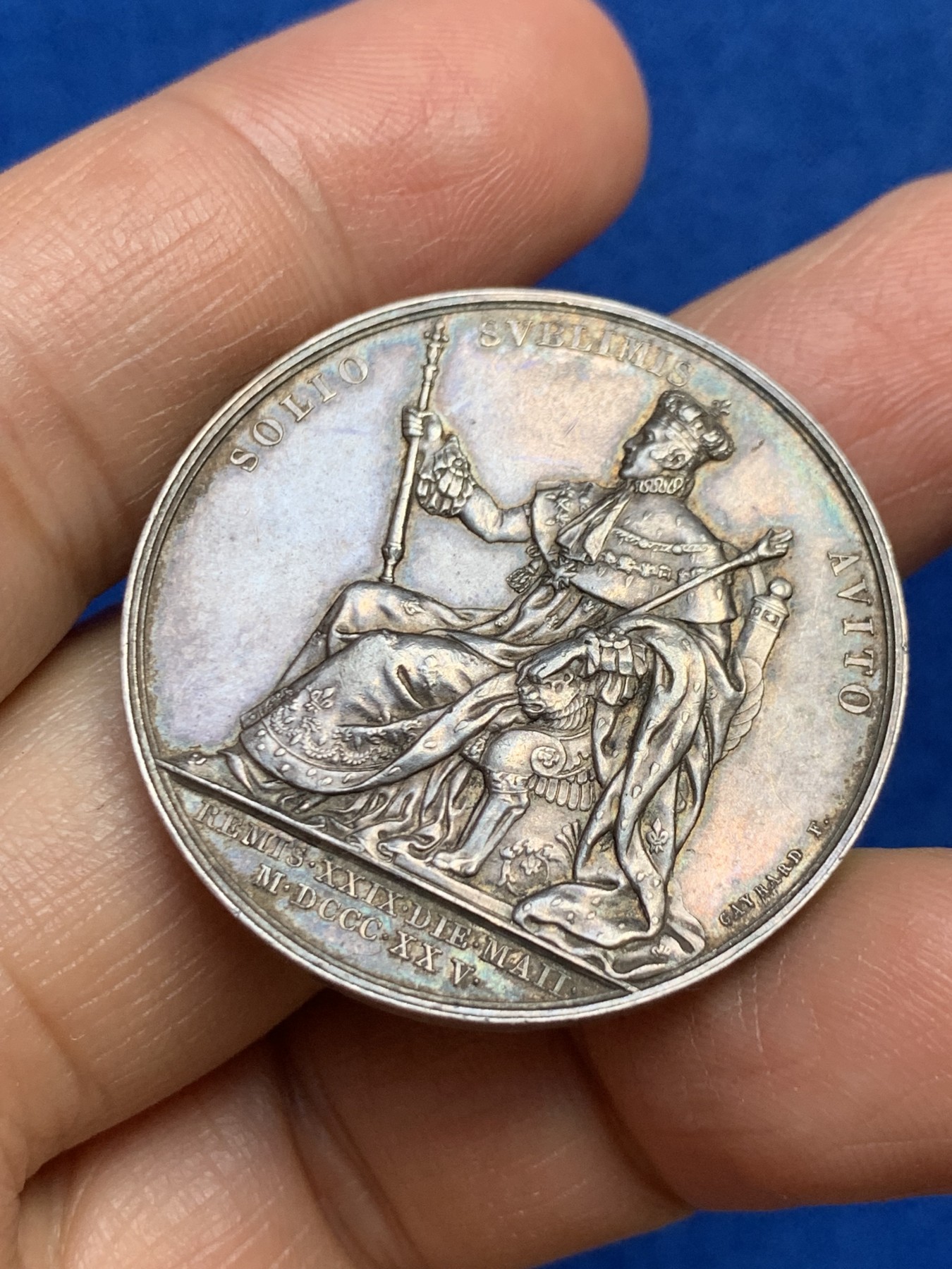 《竞宝斋》第237场- 周日，周一，周二，周日 疯狂4连拍 (全场包邮) 法国国王查理十世登基纪念银质代币，22.54g，35.3mm，1832年之前无边铭，坐在狮座的查理十世细节丰富