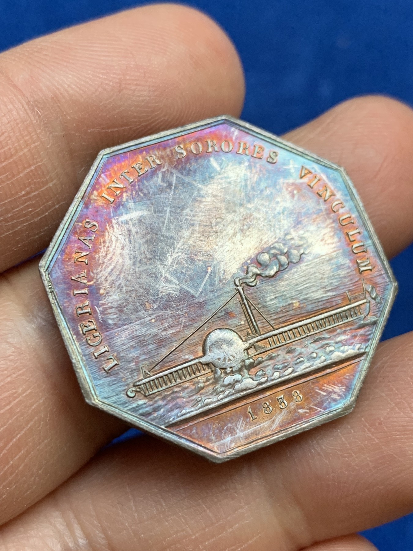 《竞宝斋》第237场- 周日，周一，周二，周日 疯狂4连拍 (全场包邮) 法国卢瓦尔河不可爆炸物八角银质代币，蒸汽轮船，13.14g，30.8mm，船首边铭