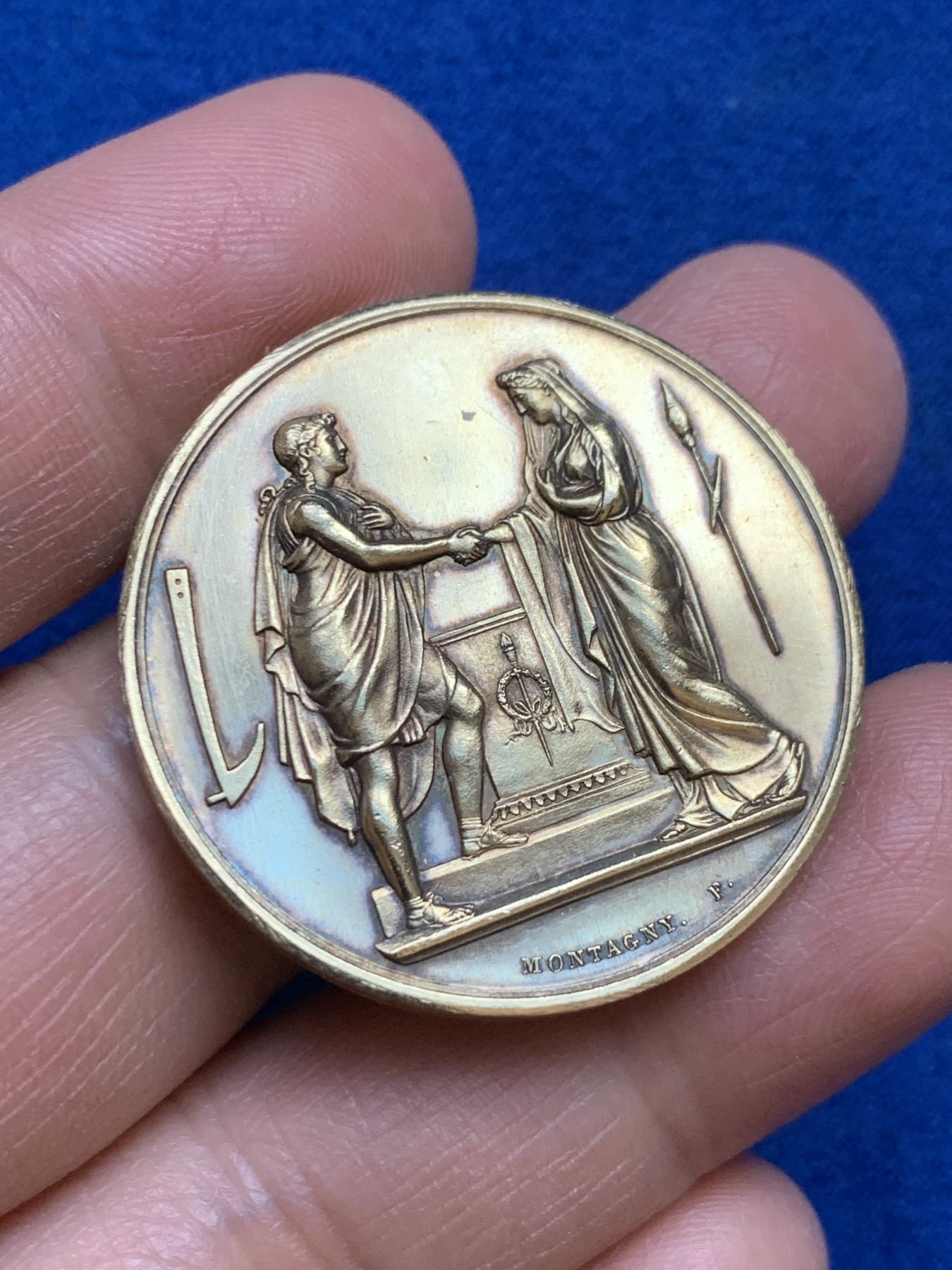 《竞宝斋》第237场- 周日，周一，周二，周日 疯狂4连拍 (全场包邮) 法国1884年婚礼镀金银章，重量17.81g，直径34.8mm，边铭：丰饶角ARGENT，金光闪闪