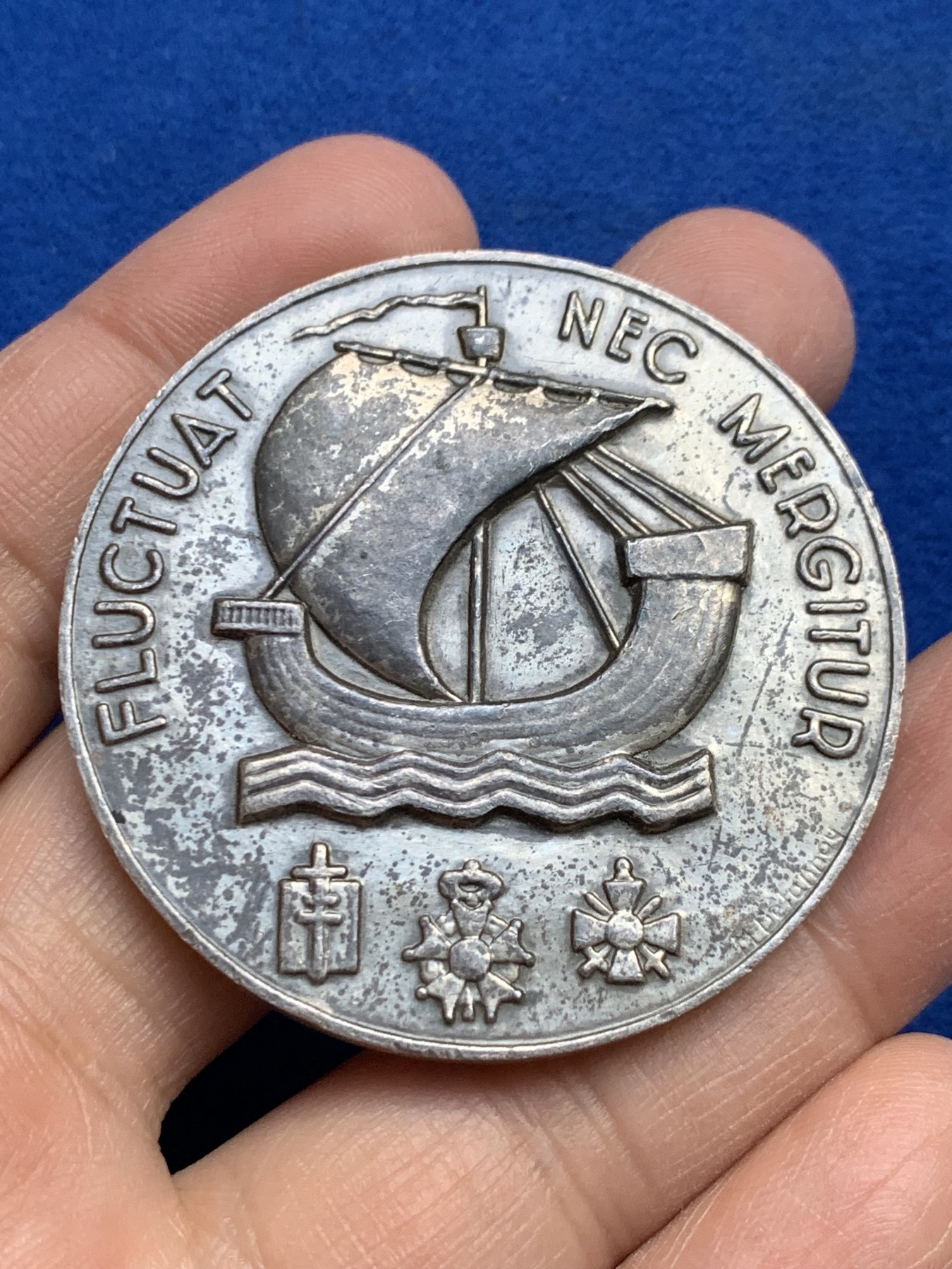 《竞宝斋》第237场- 周日，周一，周二，周日 疯狂4连拍 (全场包邮) 法国1964年巴黎市银质奖章，61.23g，49.8mm，丰饶角+1银标