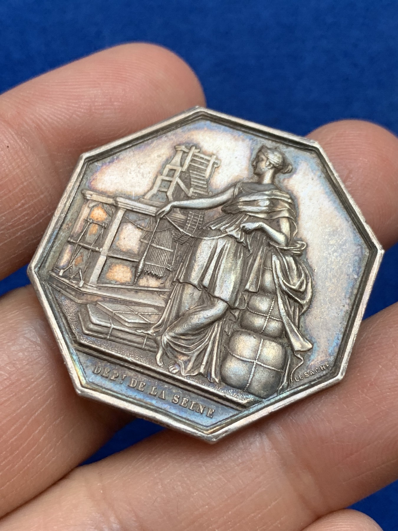 《竞宝斋》第237场- 周日，周一，周二，周日 疯狂4连拍 (全场包邮) 法国八角银章，塞纳河工会，18.42g，36.7mm，1860-1879年蜜蜂边铭