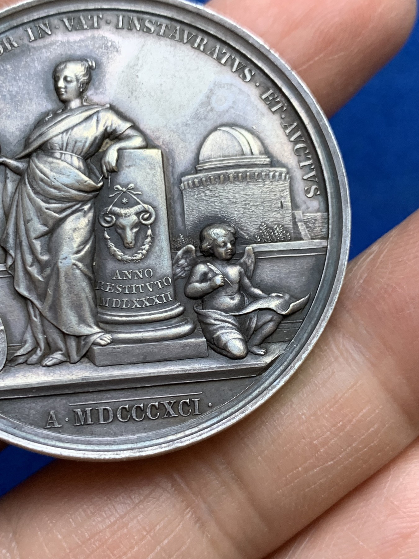 《竞宝斋》第237场- 周日，周一，周二，周日 疯狂4连拍 (全场包邮) 意大利教皇国梵蒂冈1891年列奥十三世天文学银质奖章，36.9g，43.5mm