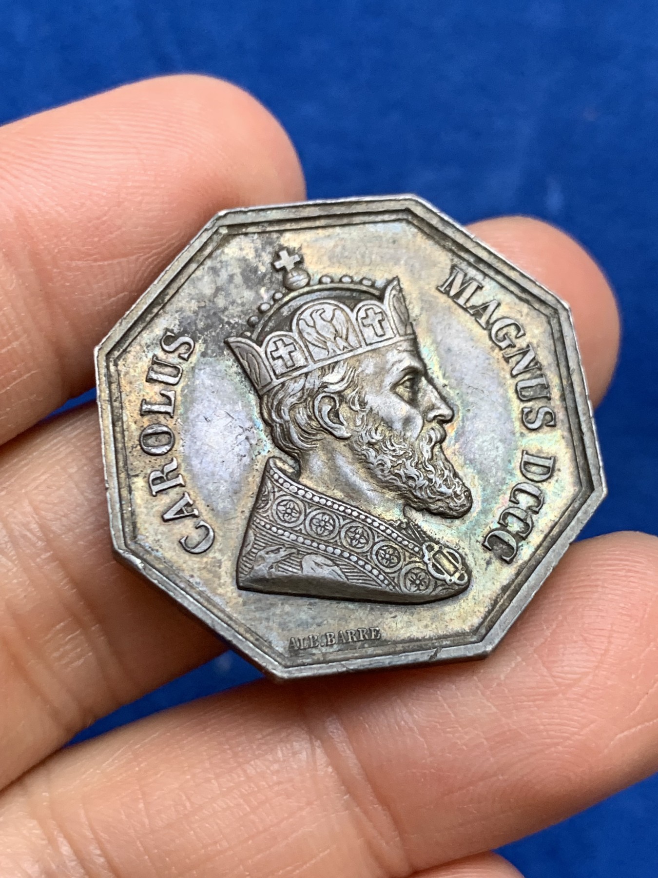 《竞宝斋》第237场- 周日，周一，周二，周日 疯狂4连拍 (全场包邮) 法国 1860-1879 八角银质代币，塞纳省机构负责，查理大帝 蜜蜂边铭 重量15.61克，直径31.2毫米