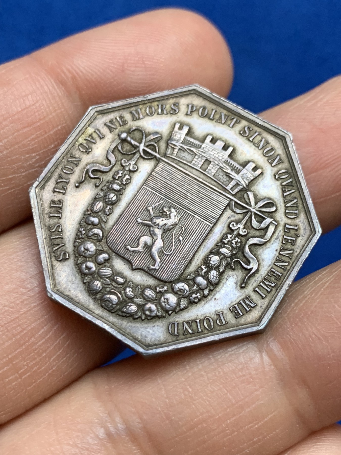 《竞宝斋》第237场- 周日，周一，周二，周日 疯狂4连拍 (全场包邮) 法国八角银章，里昂商会，16.46g，31.8mm，蜜蜂边铭