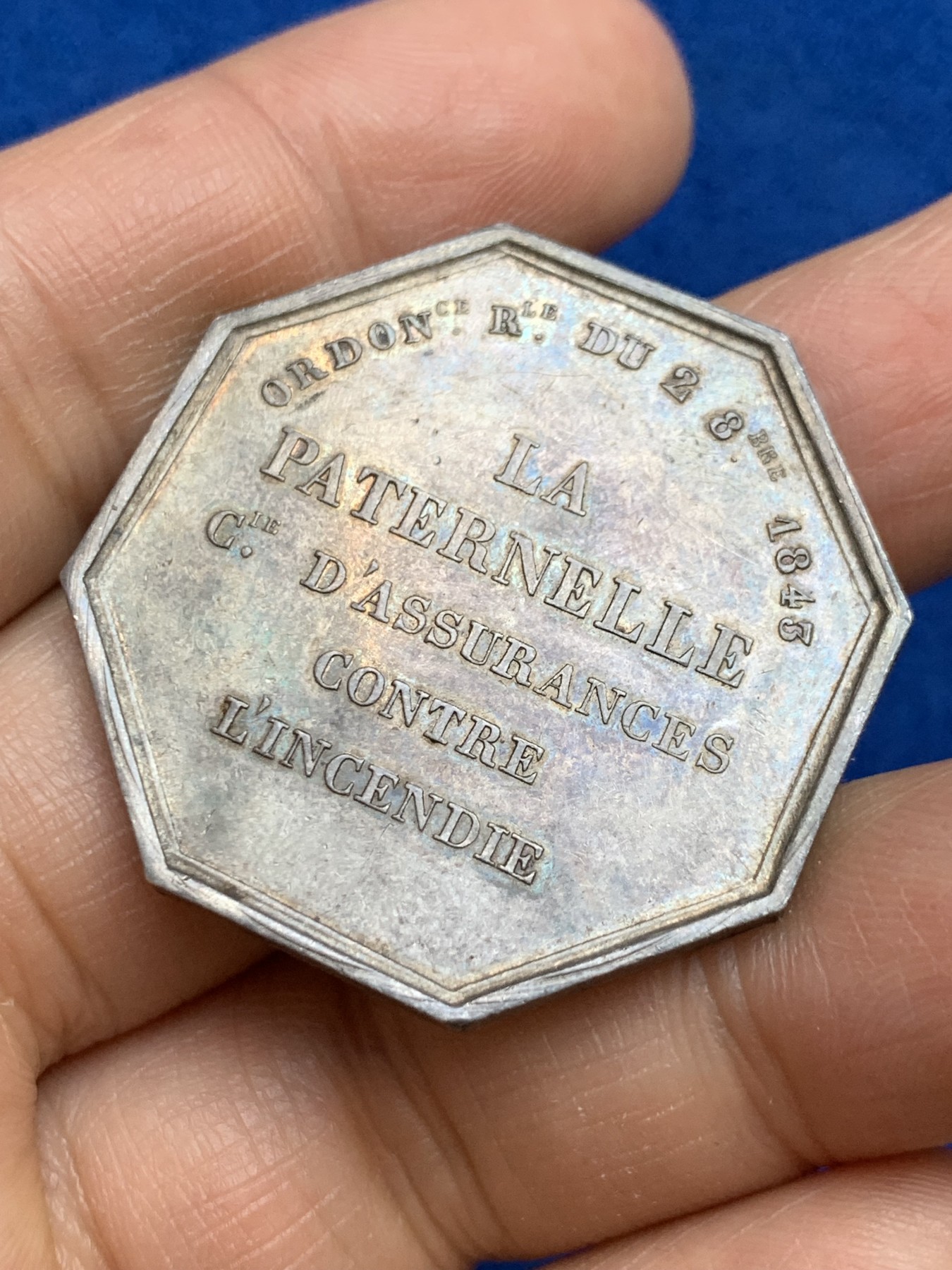 《竞宝斋》第237场- 周日，周一，周二，周日 疯狂4连拍 (全场包邮) 法国八角银章，天父保险公司，飞天的宙斯，重量19.78克，对边直径36.3毫米，1860-1879年蜜蜂边铭