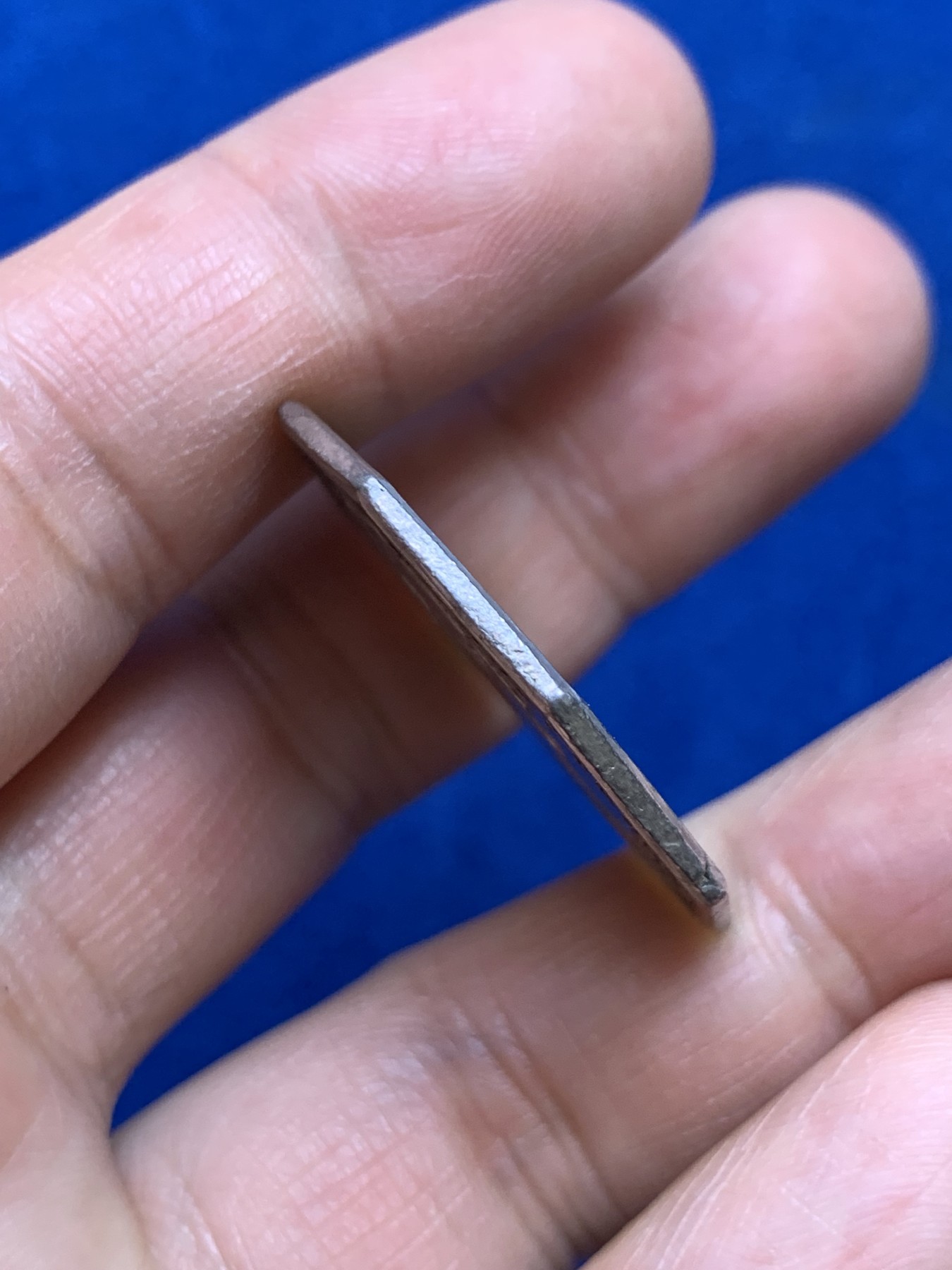 《竞宝斋》第237场- 周日，周一，周二，周日 疯狂4连拍 (全场包邮) 法国路易十六皇家宝藏八角银质代币，12.86g，32.2mm，早期无边铭