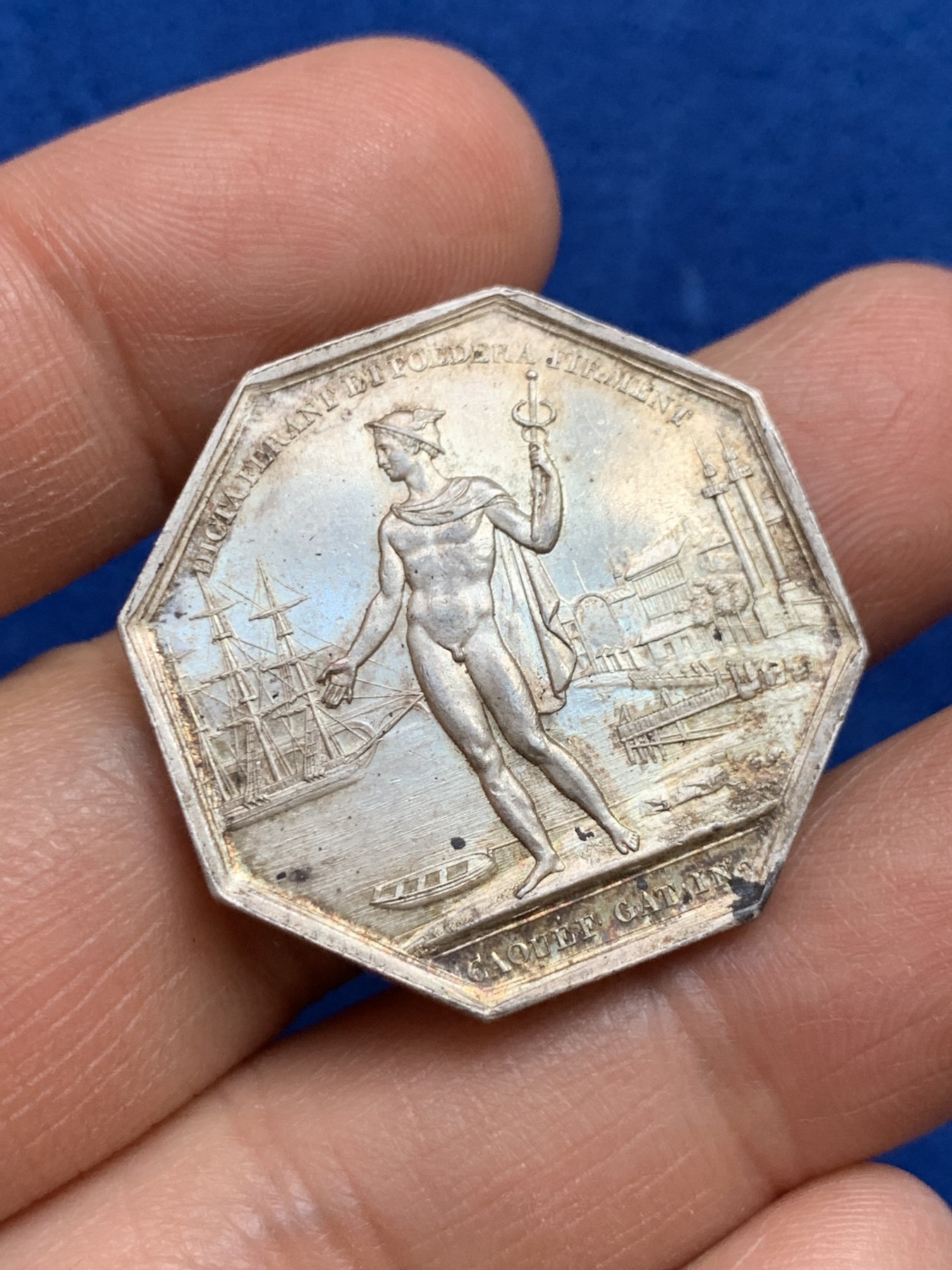 《竞宝斋》第237场- 周日，周一，周二，周日 疯狂4连拍 (全场包邮) 法国波尔多商会八角银质jeton代币，12.57g，30.5mm，手指边铭