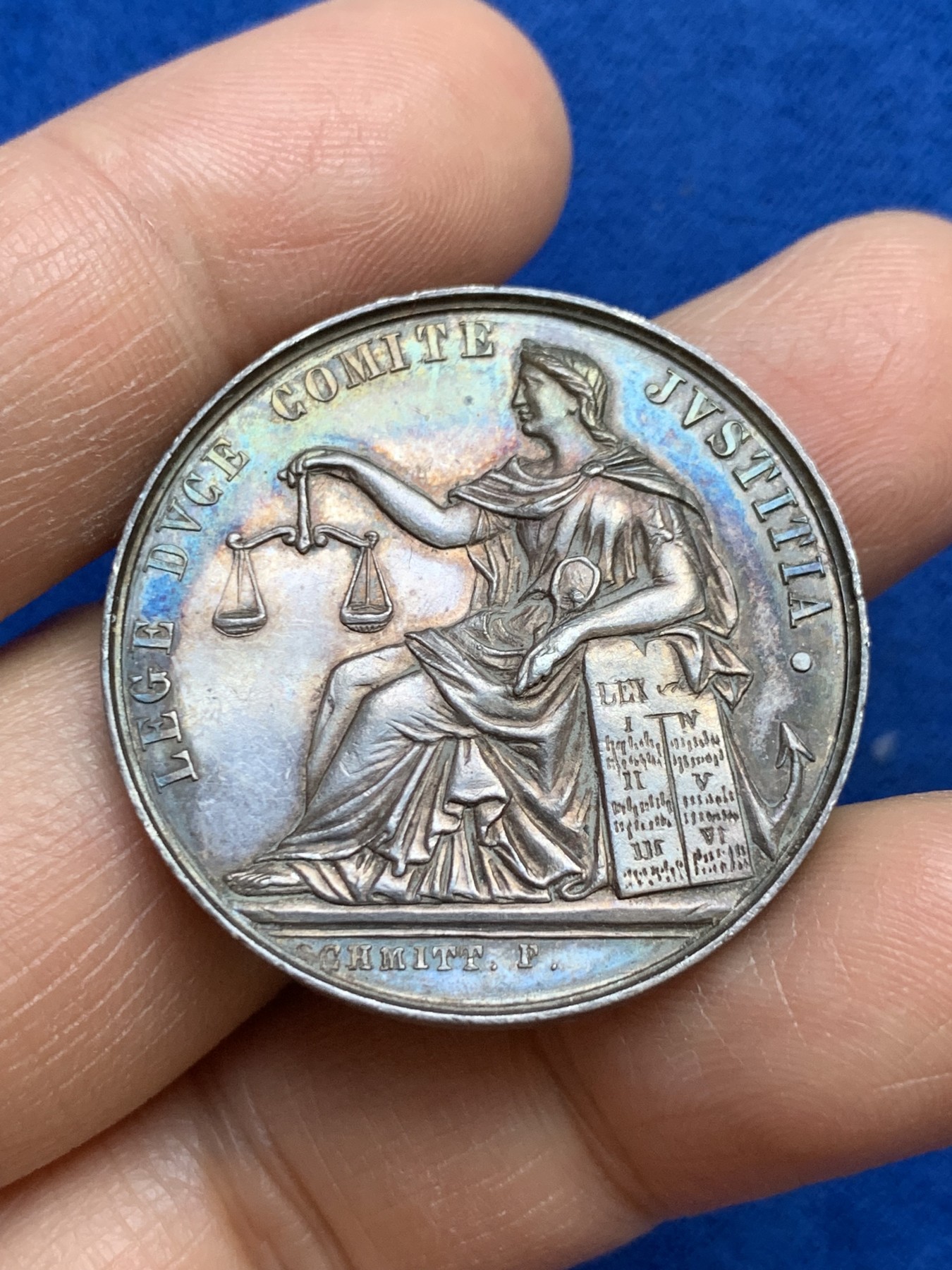 《竞宝斋》第237场- 周日，周一，周二，周日 疯狂4连拍 (全场包邮) 法国1851年里昂一审法庭银质jeton，12.68g，34.3mm，无边铭
