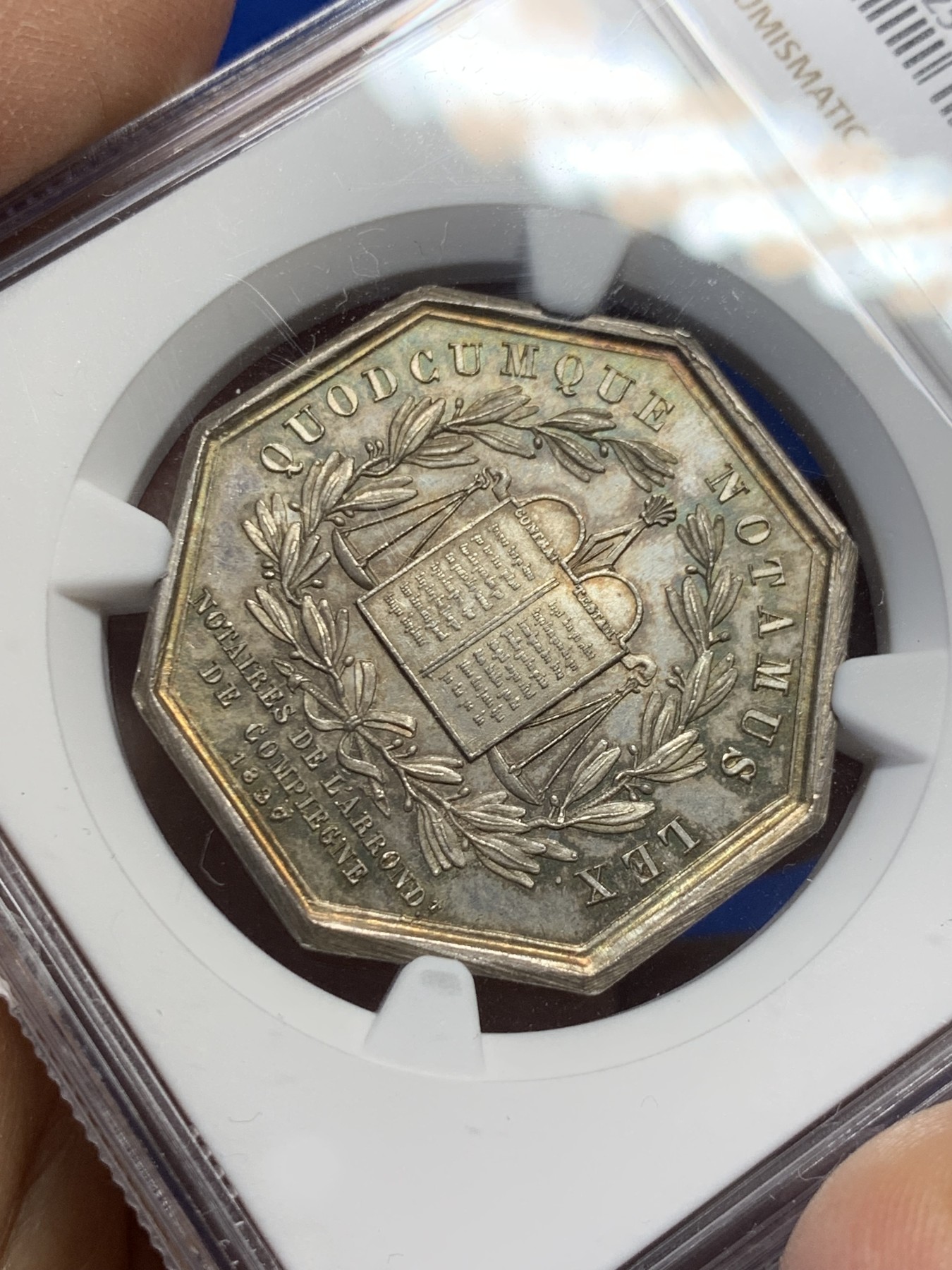 《竞宝斋》第237场- 周日，周一，周二，周日 疯狂4连拍 (全场包邮) NGC MS64 法国 1830 贡比涅公证人 银质八角代币 双面深彩包浆 手指铭早期品种 