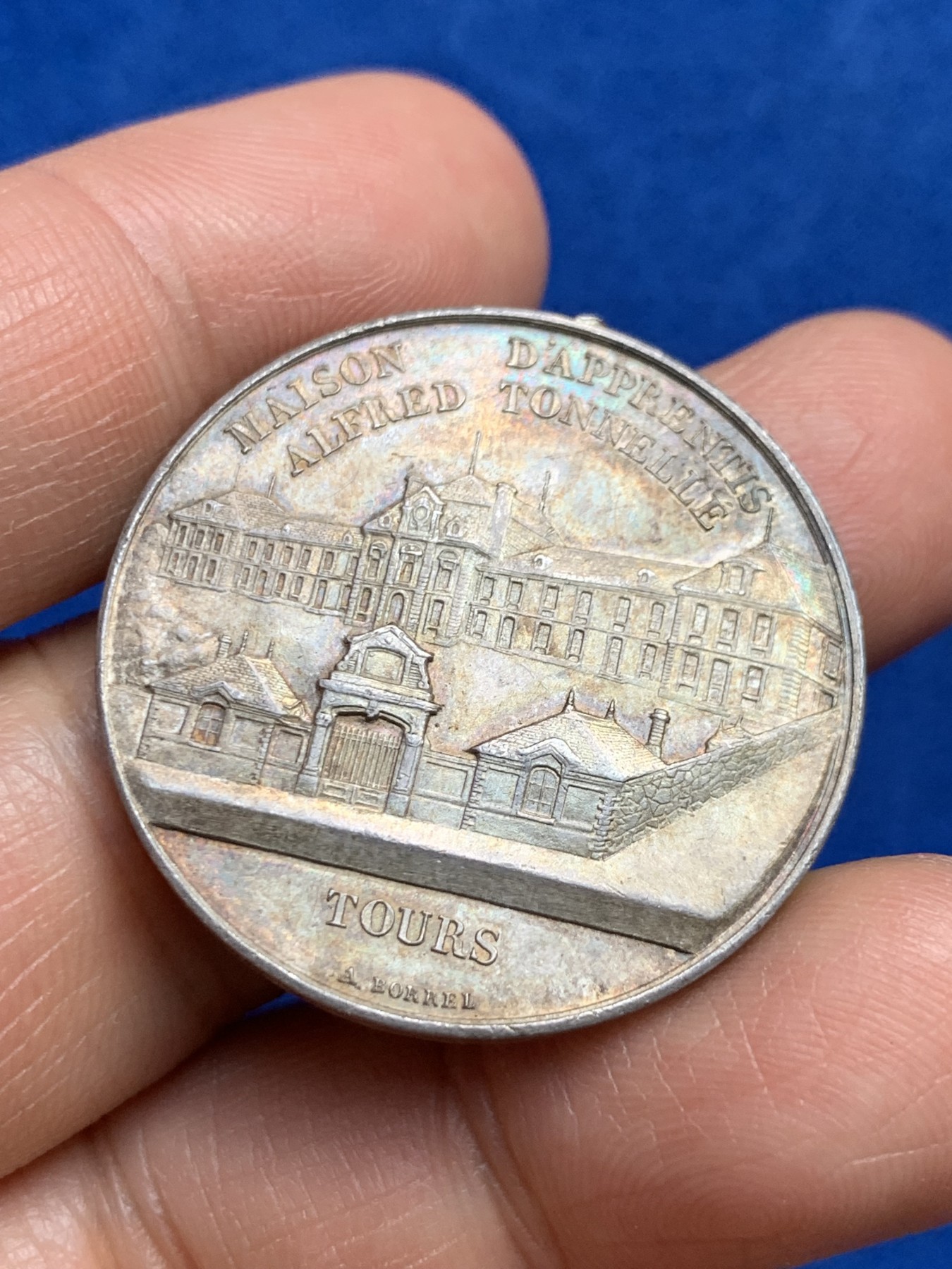 《竞宝斋》第237场- 周日，周一，周二，周日 疯狂4连拍 (全场包邮) 法国银质jeton，图尔医学院，15.98g，33mm，丰饶角边铭，去吊环