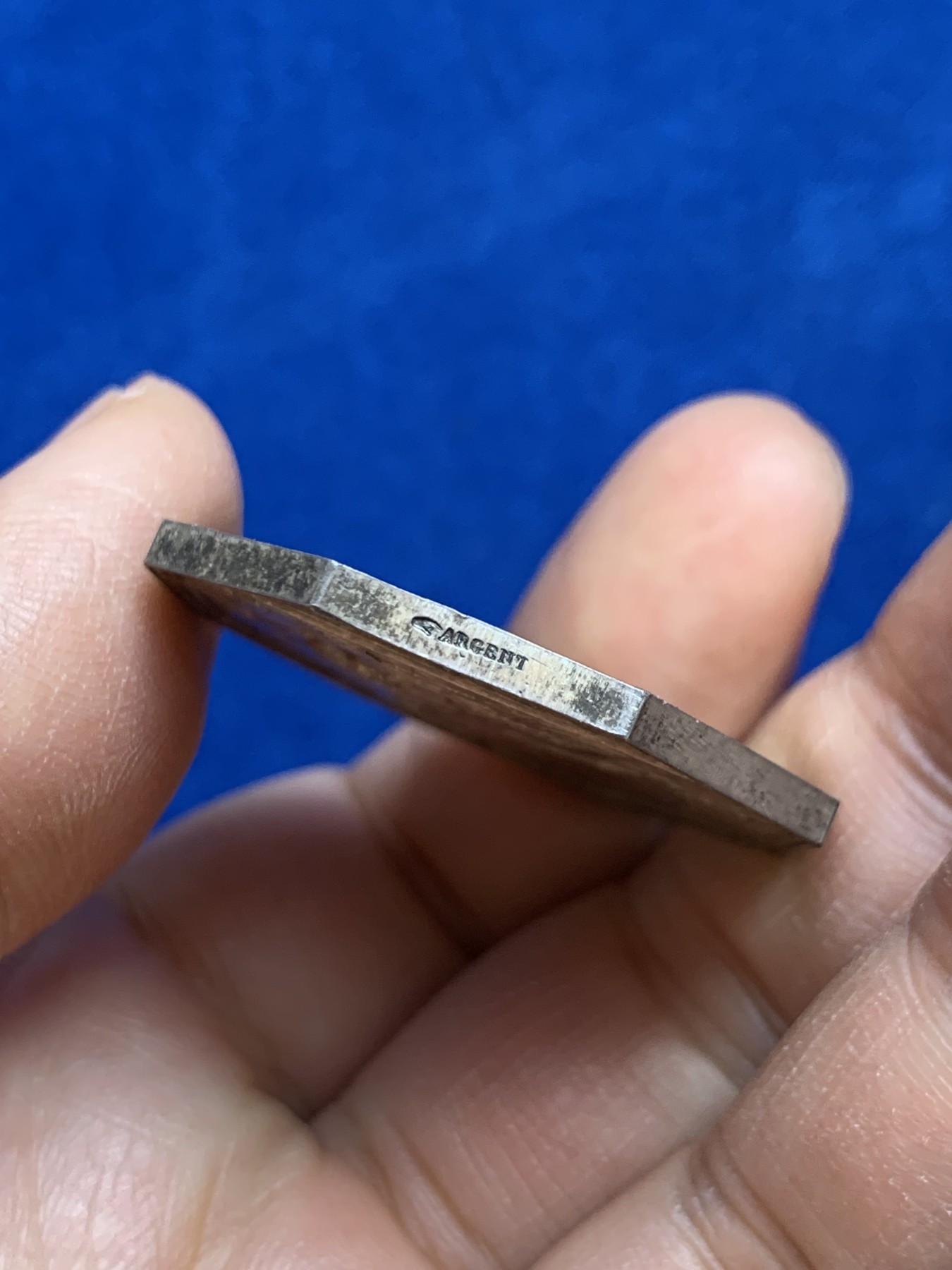 《竞宝斋》第237场- 周日，周一，周二，周日 疯狂4连拍 (全场包邮) 法国八角银章，瓦伦谢纳储蓄银行，19.90g，35.3mm，手指边铭，边道犀利