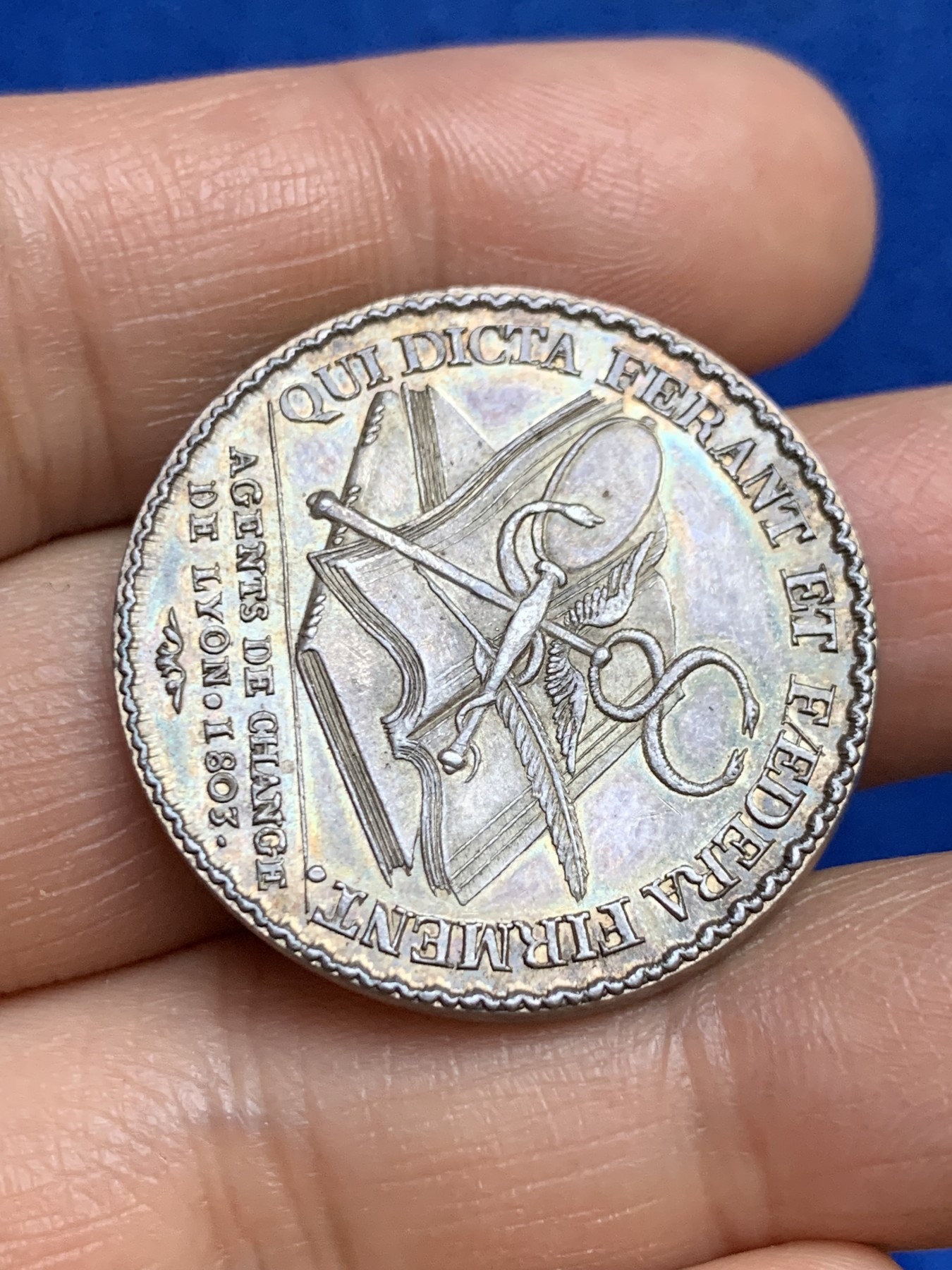 《竞宝斋》第237场- 周日，周一，周二，周日 疯狂4连拍 (全场包邮) 法国拿破仑里昂股票经纪人银质代币，19.84g，31.8mm，手指边铭，厚重